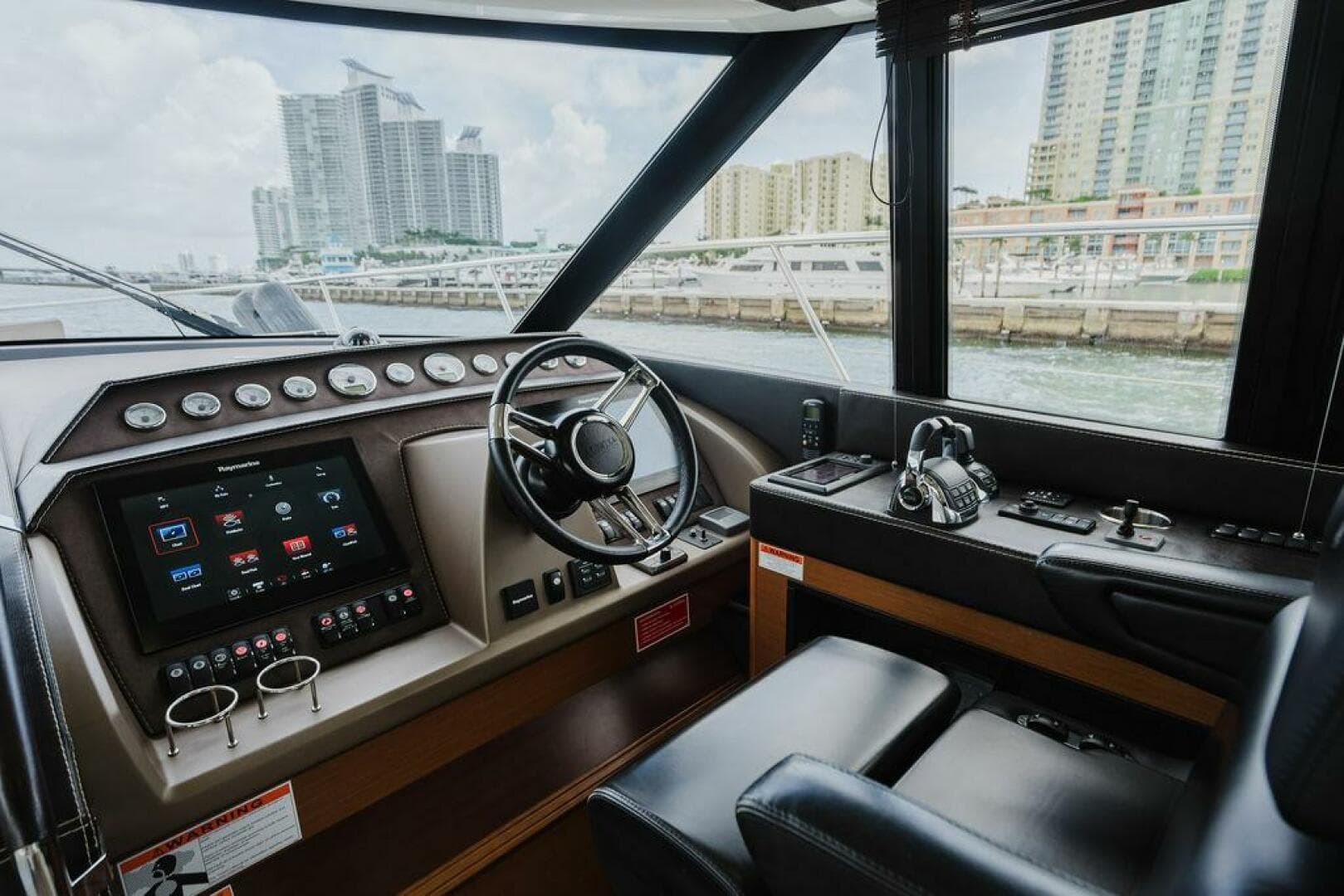 2014 Prestige 620 Fly