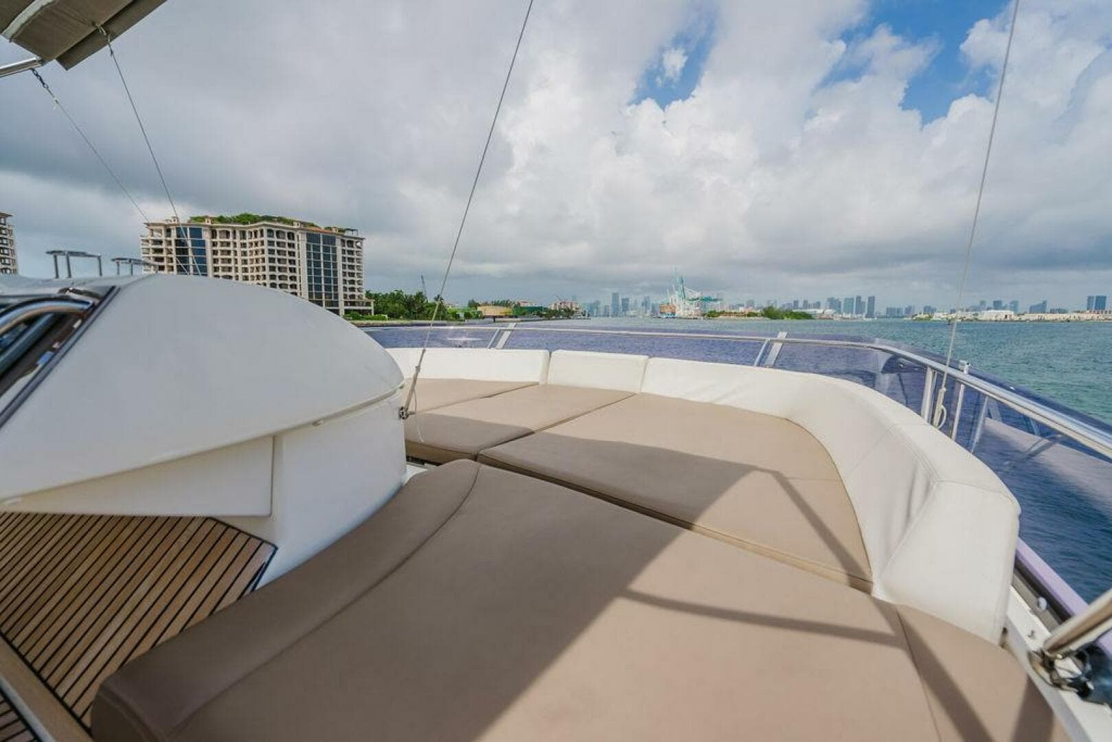 2014 Prestige 620 Fly