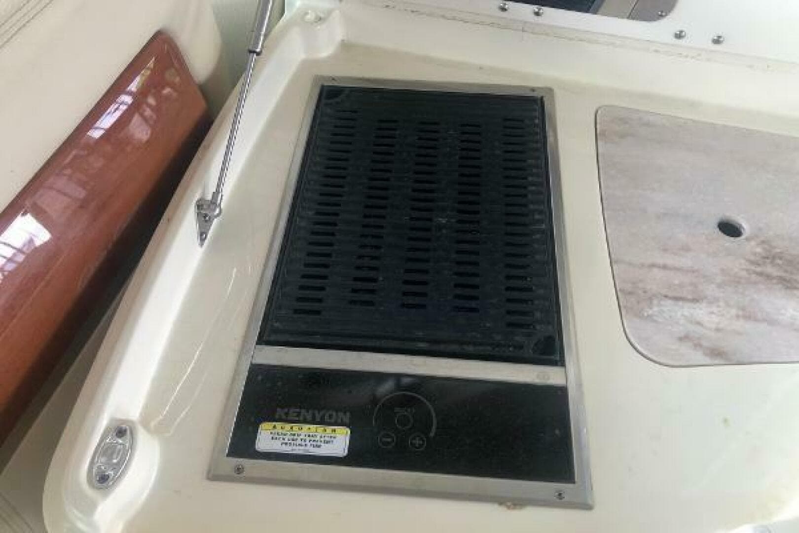 2020 Chris-Craft Launch 31 GT