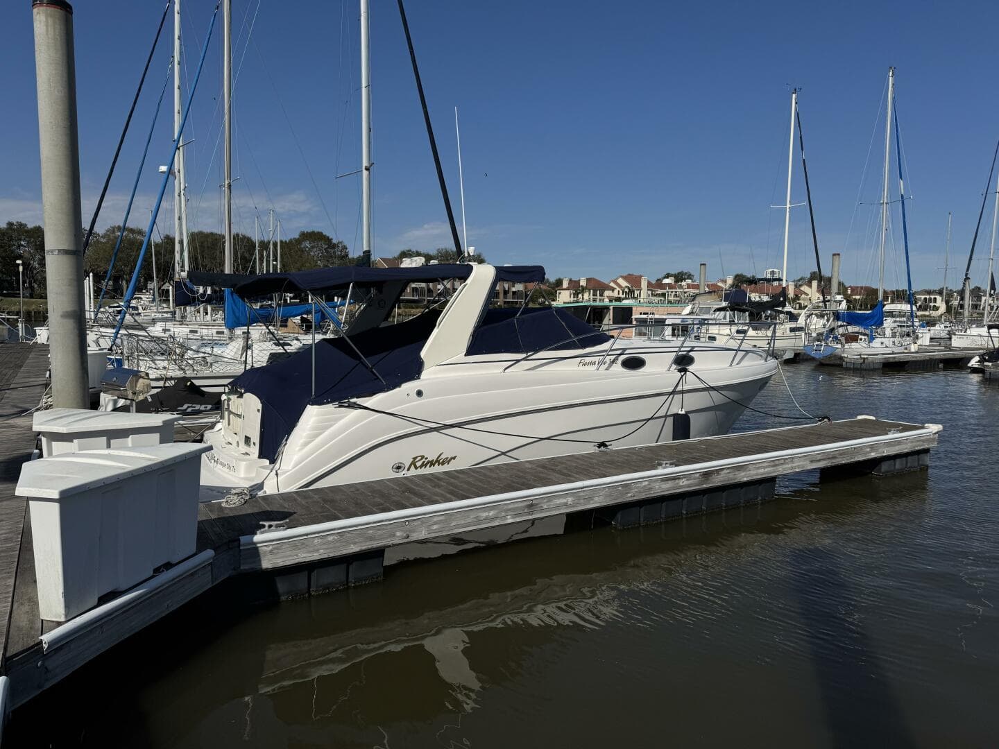 2002 Rinker 342 Fiesta Vee