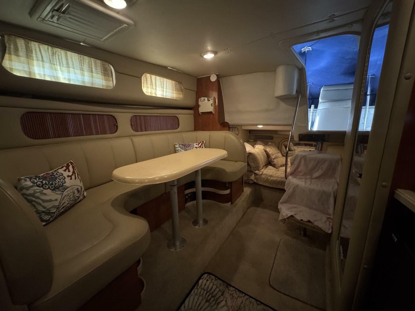 2002 Rinker 342 Fiesta Vee