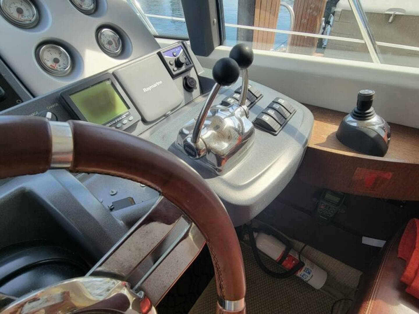 2009 Azimut 43S