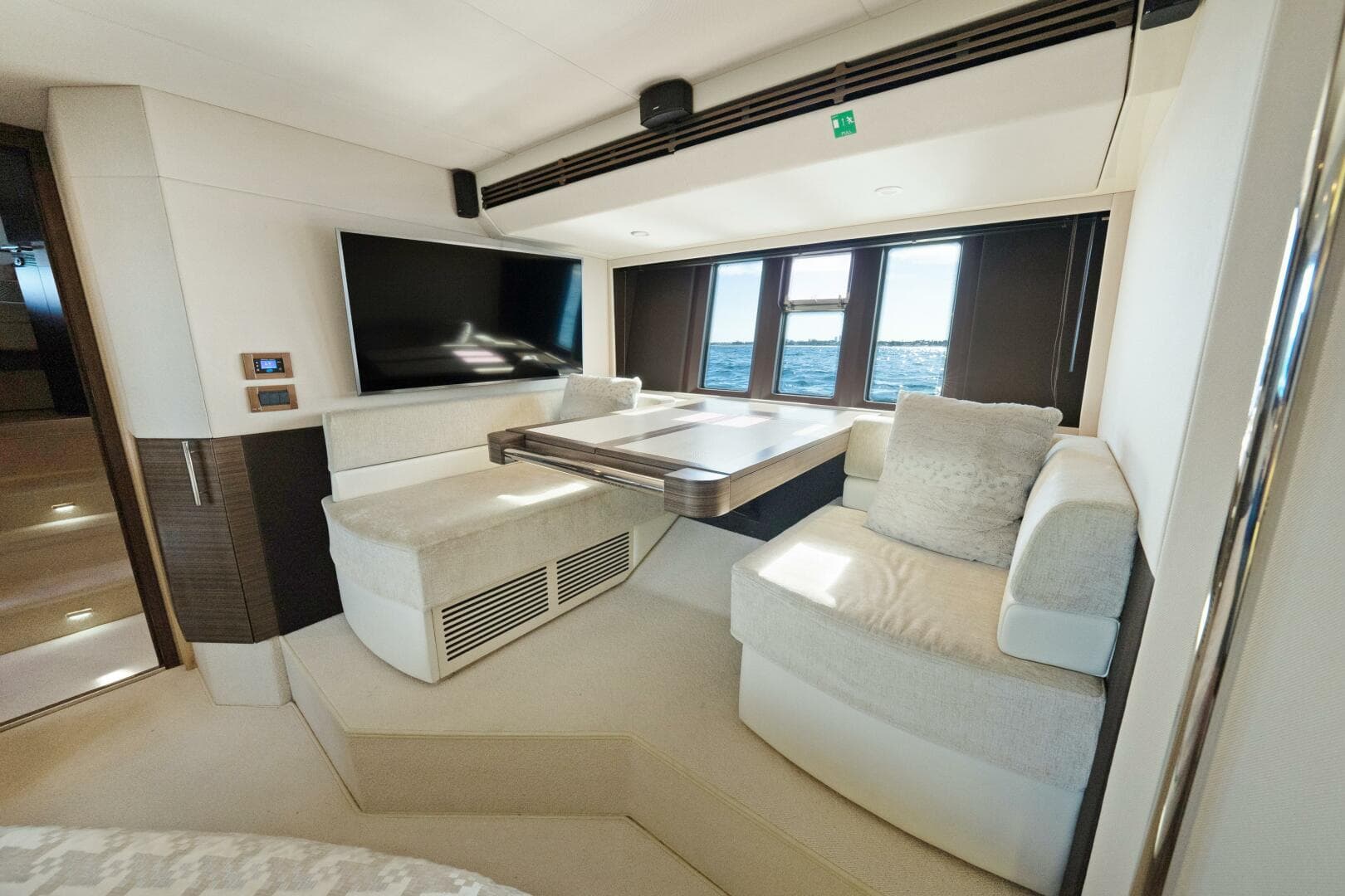 2017 Azimut 60 Flybridge