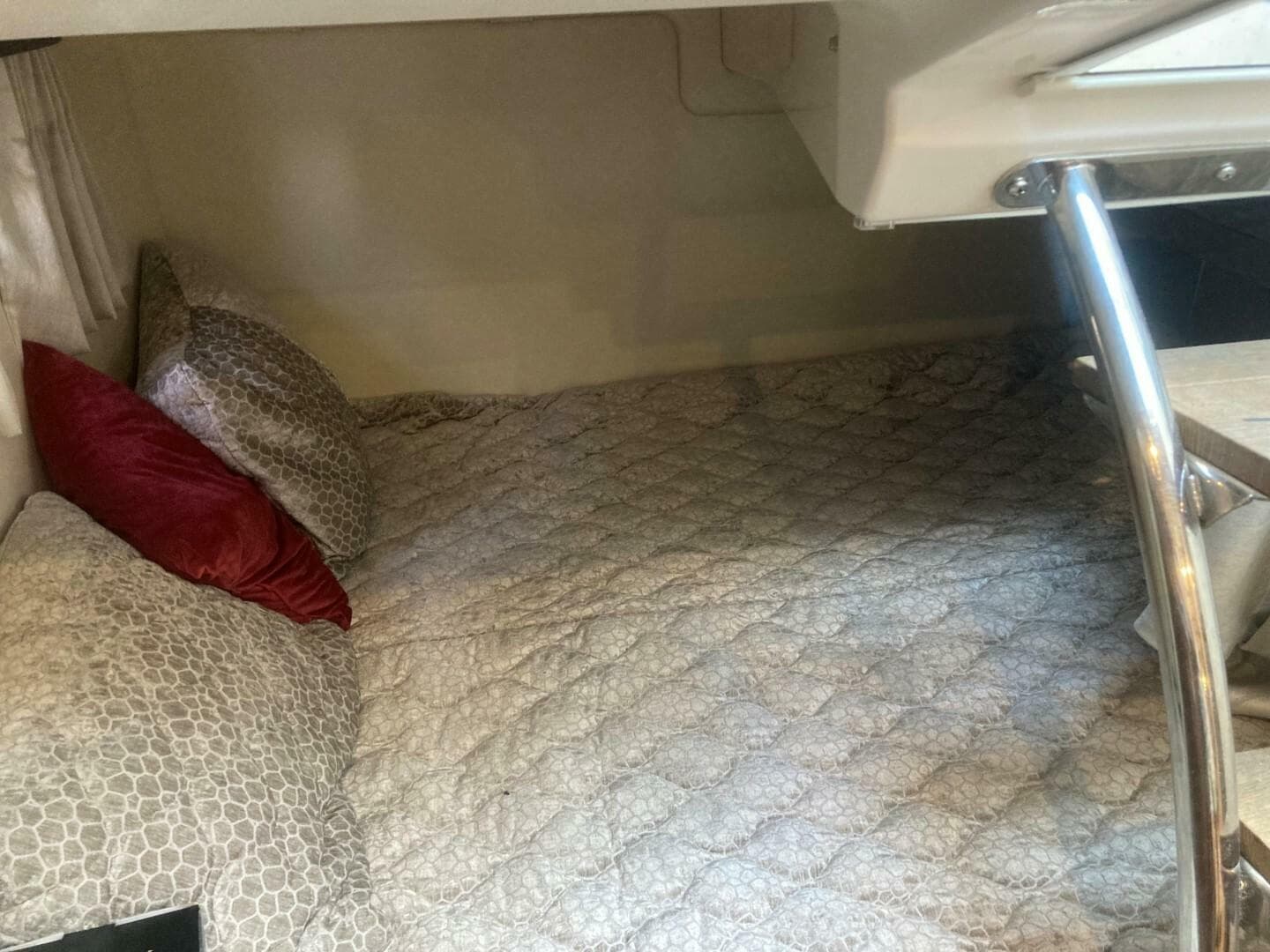 2015 Regal 28 Express