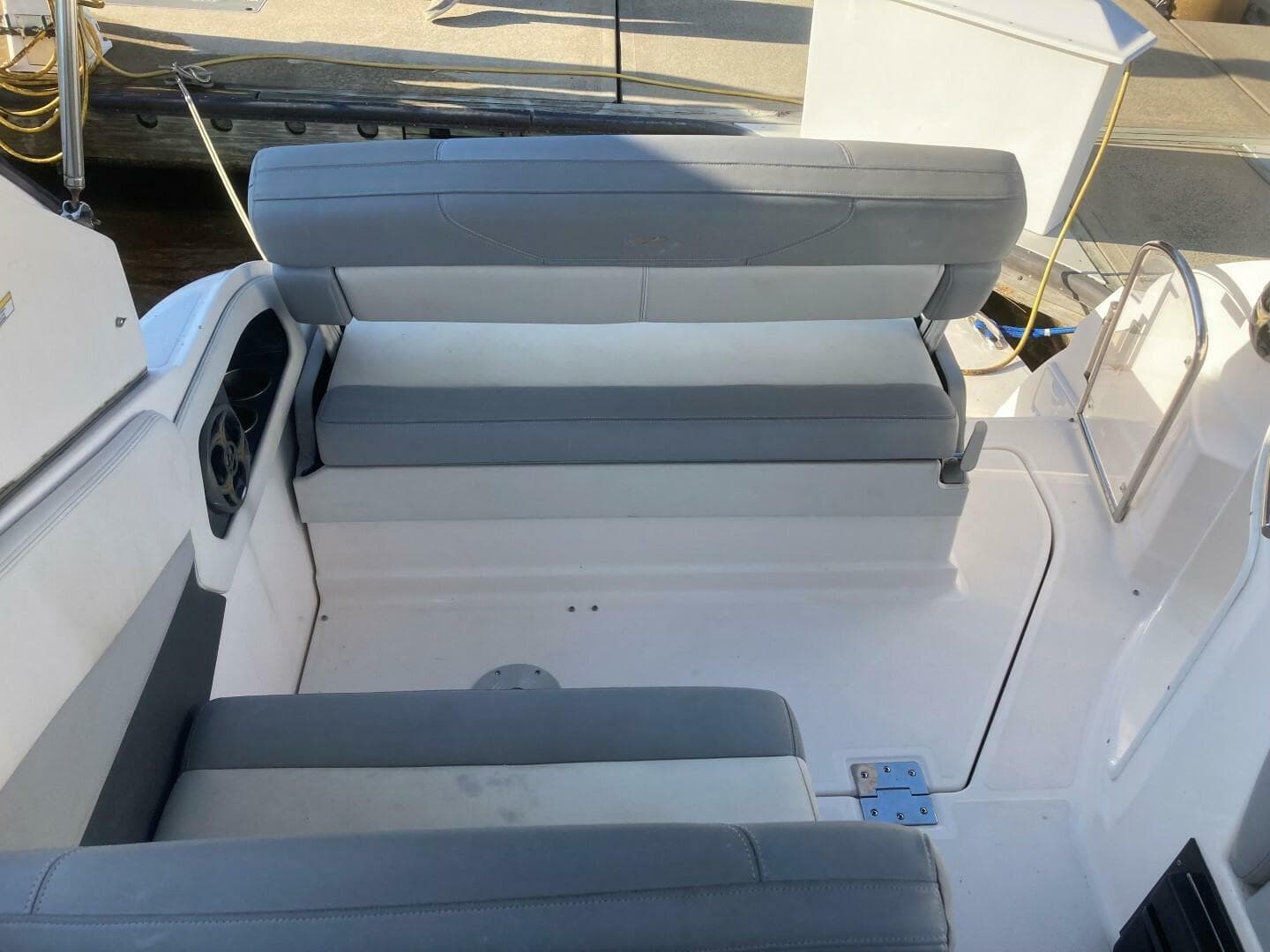 2015 Regal 28 Express