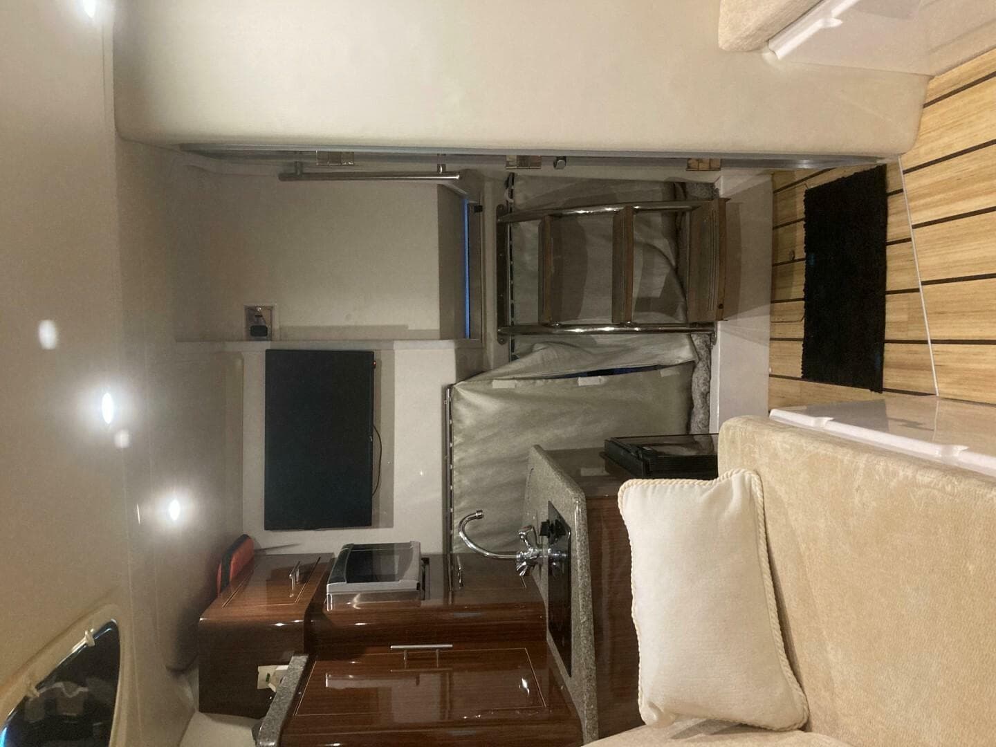 2015 Regal 28 Express