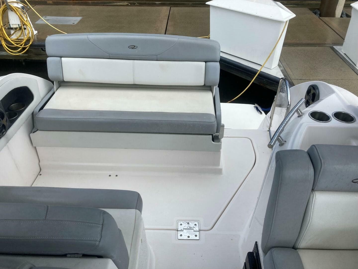 2015 Regal 28 Express