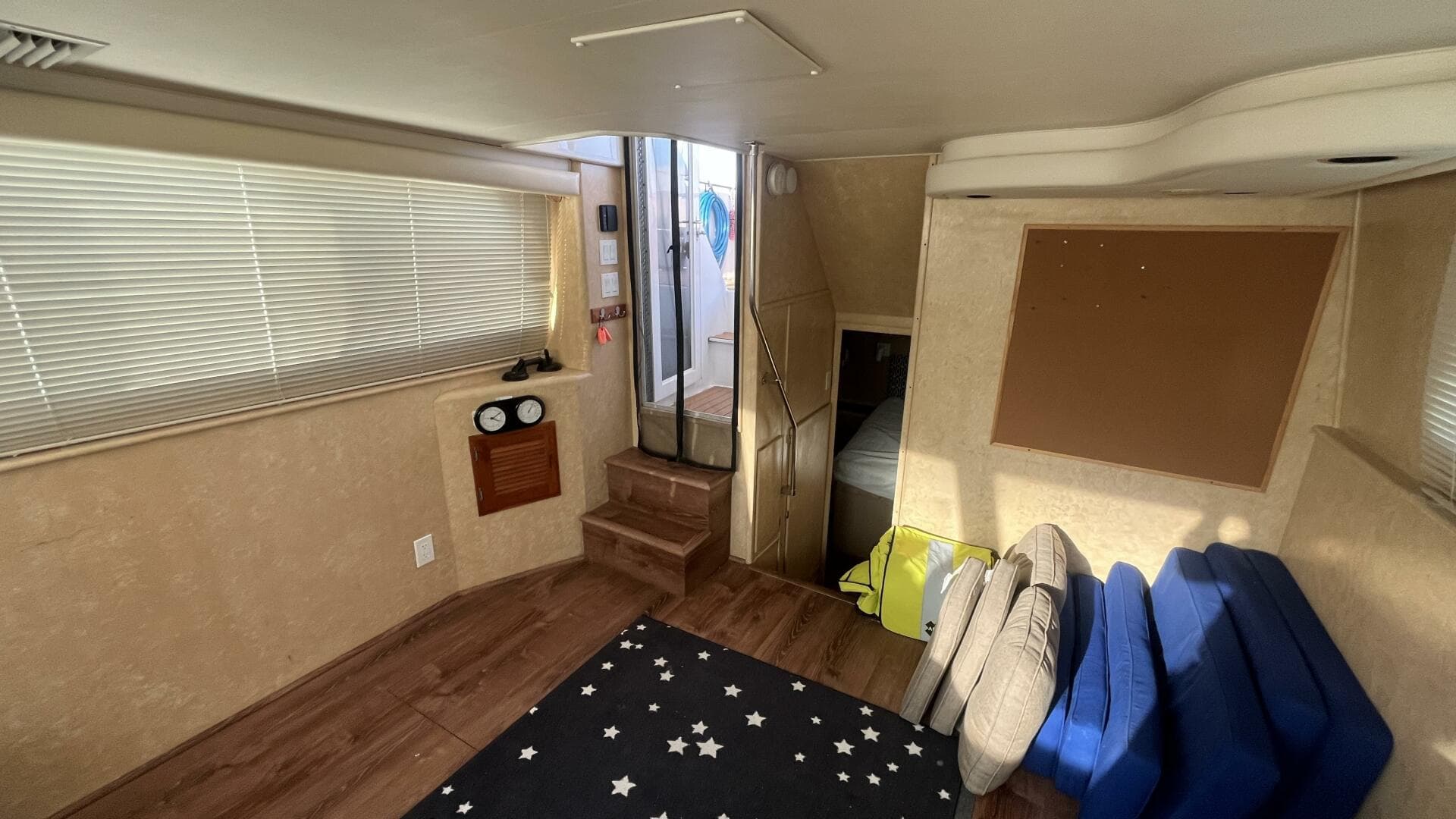 1994 Hatteras Double Cabin