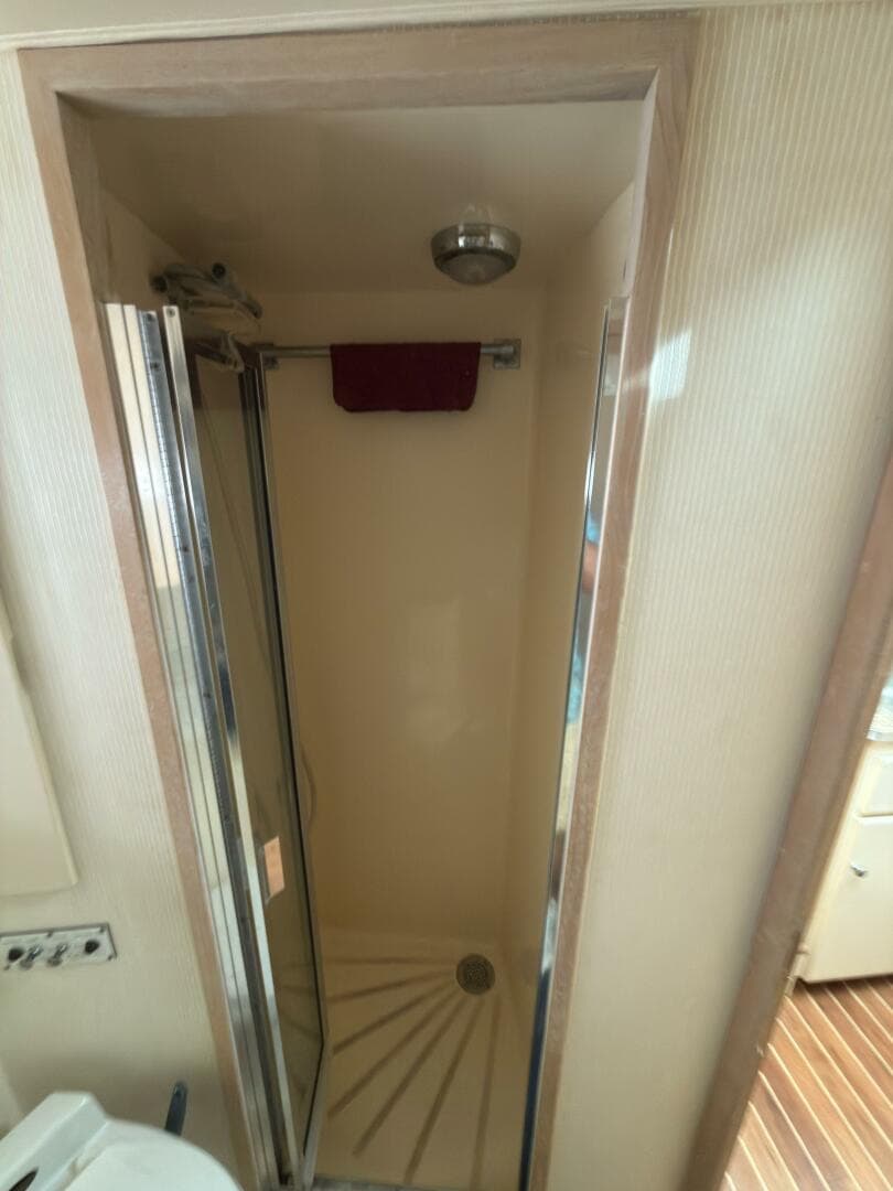 1994 Hatteras Double Cabin