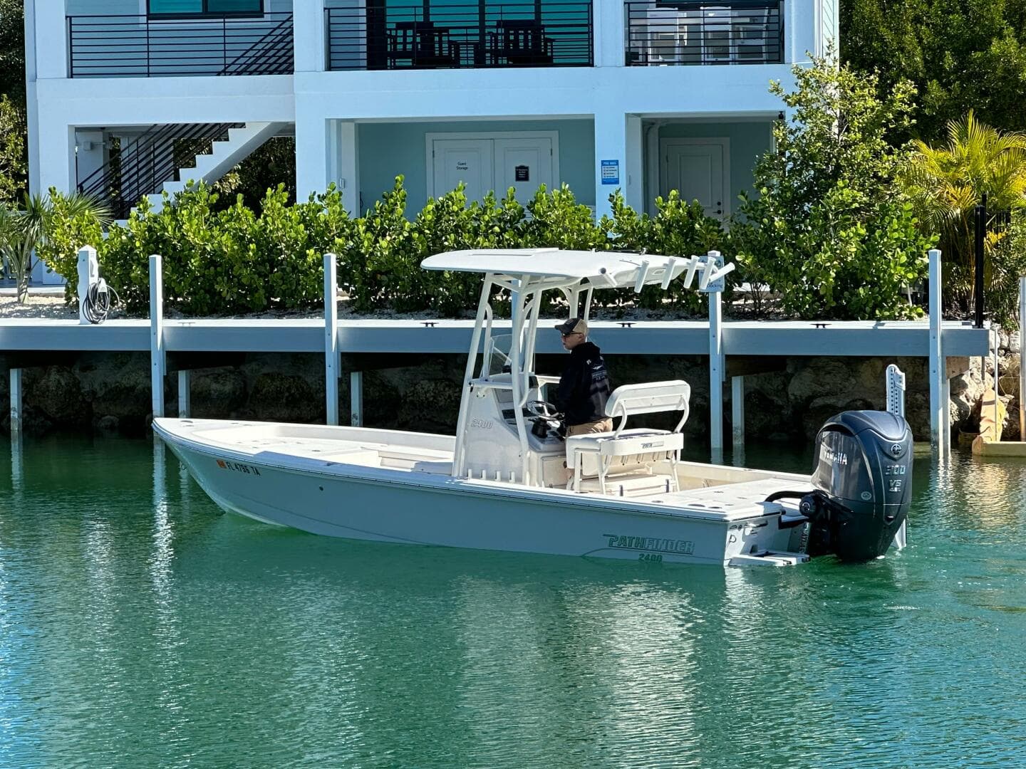 2021 Pathfinder 2400 TRS