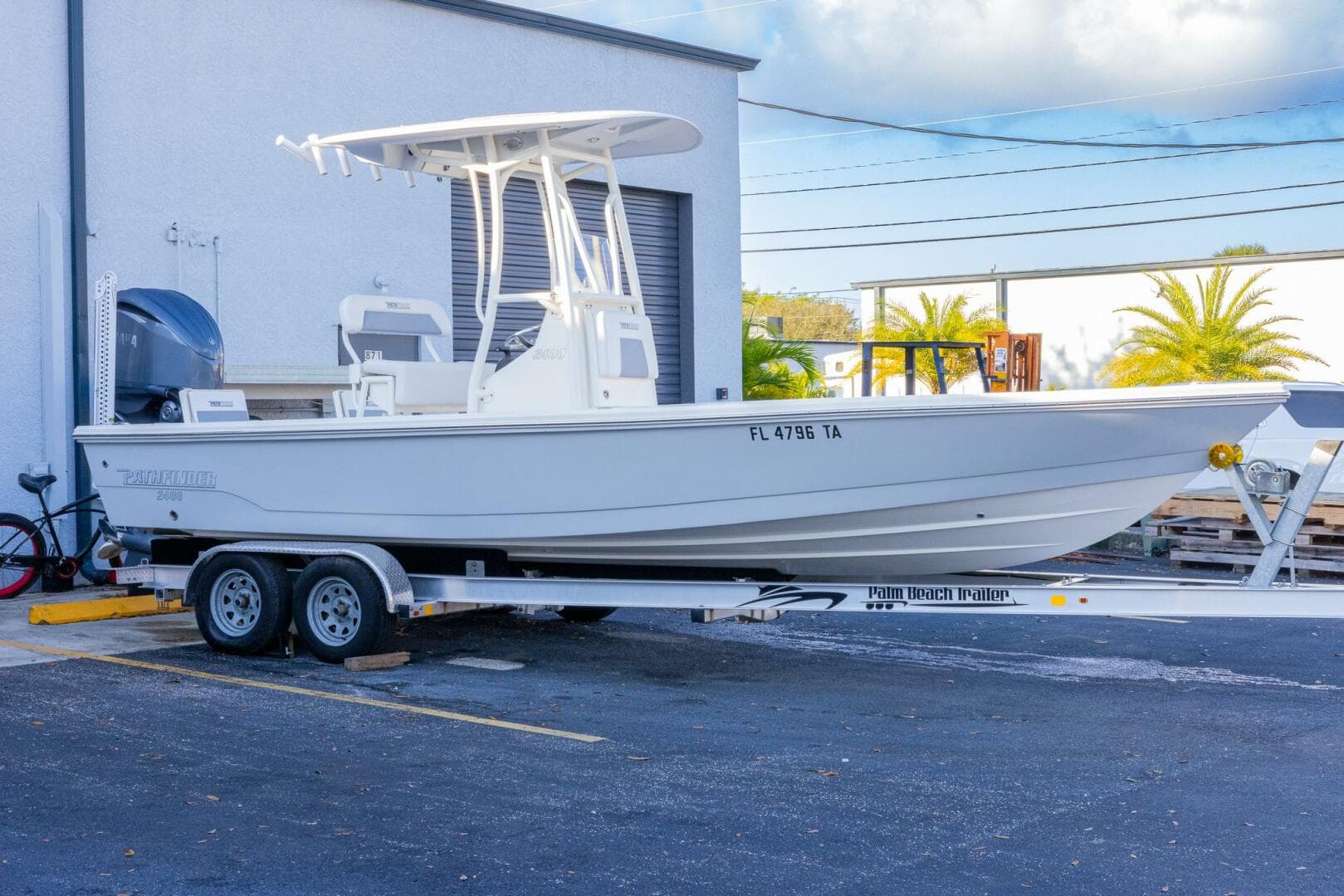 2021 Pathfinder 2400 TRS