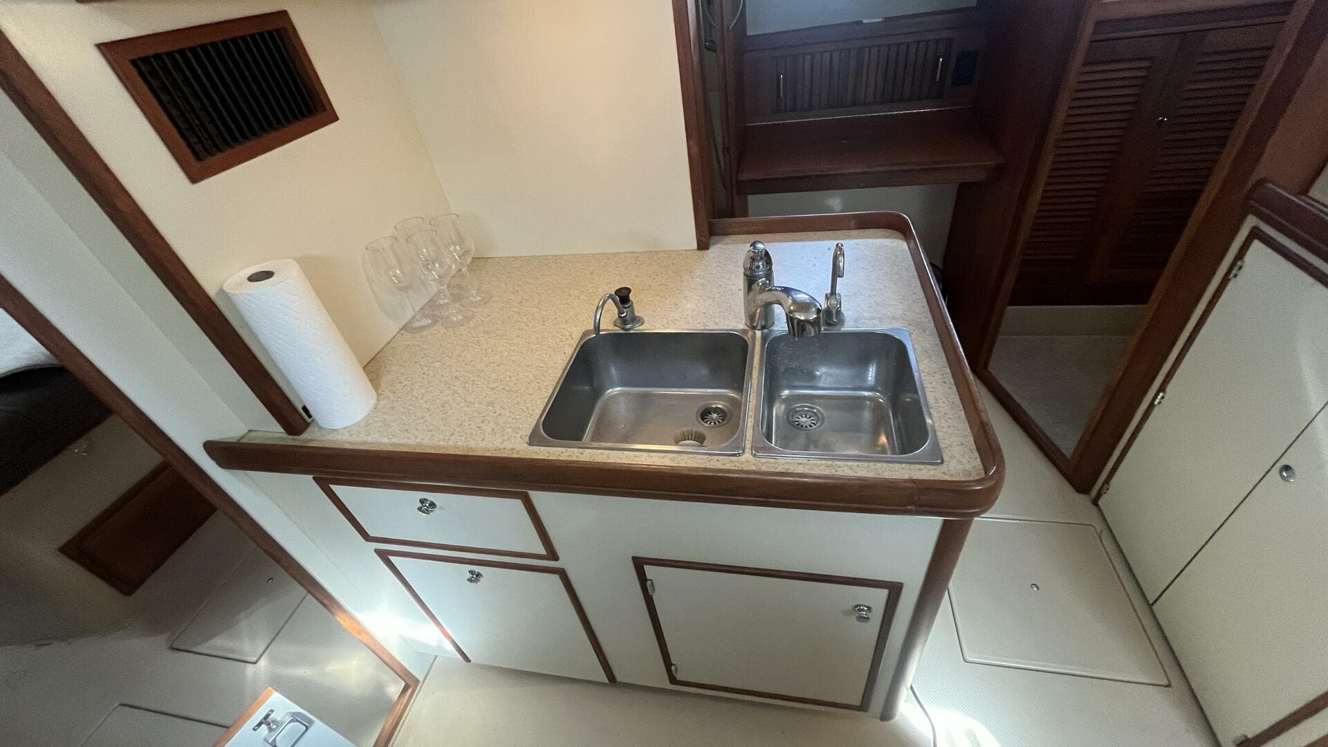 2008 Island Packet SP Cruiser / Motorsailer