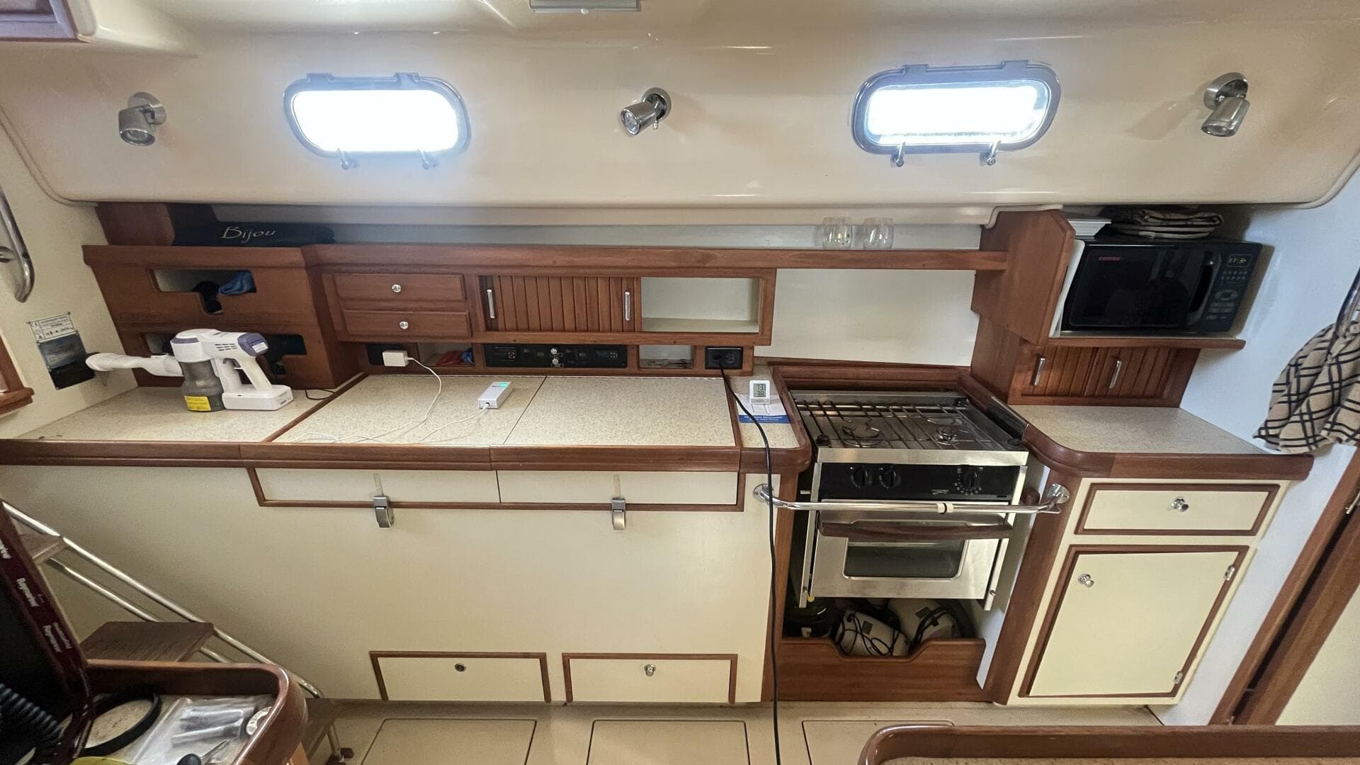 2008 Island Packet SP Cruiser / Motorsailer