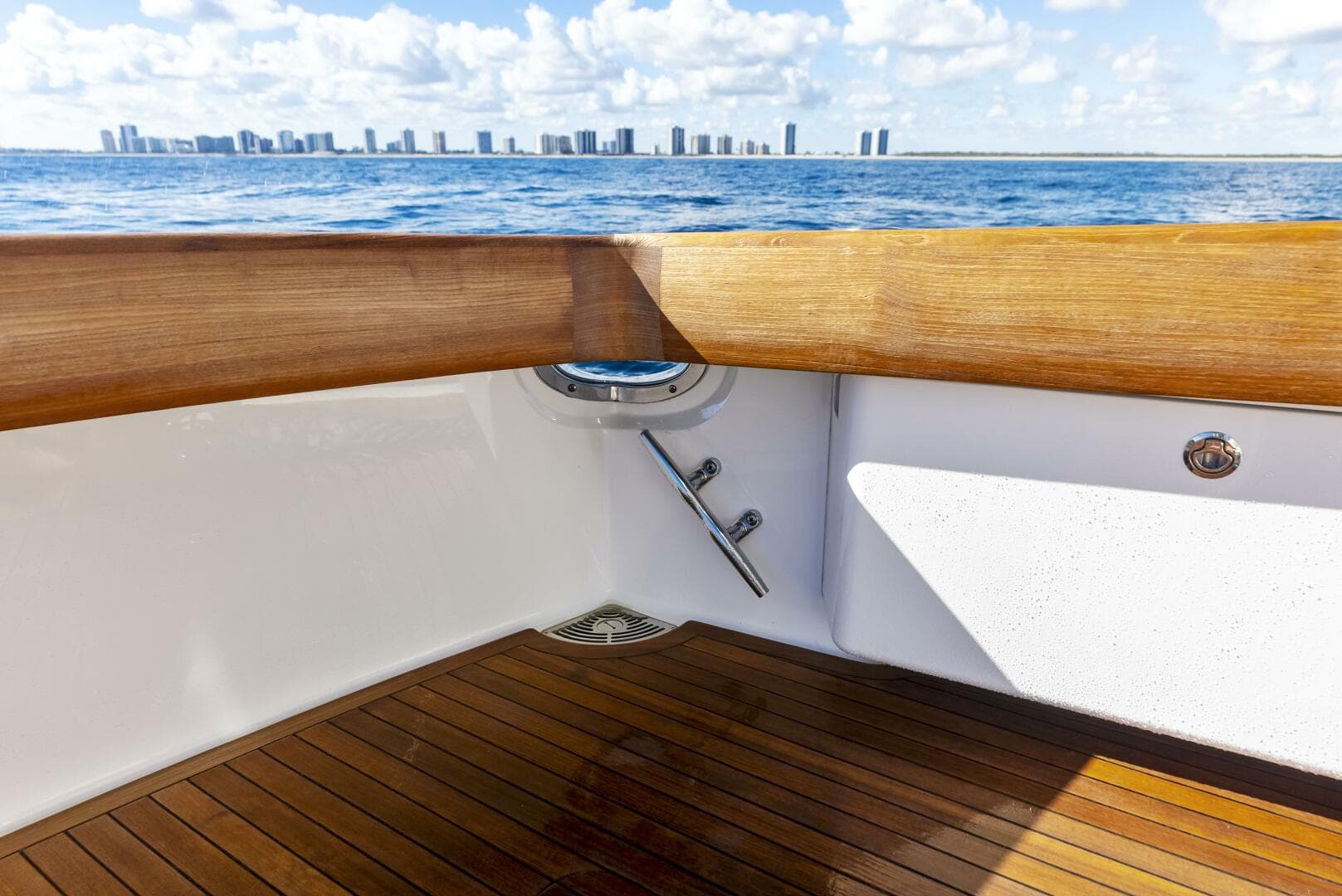 2019 Viking 80 Convertible