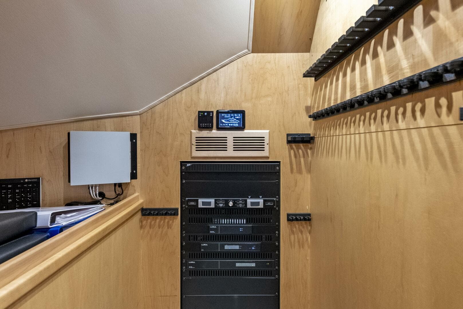 2019 Viking 80 Convertible