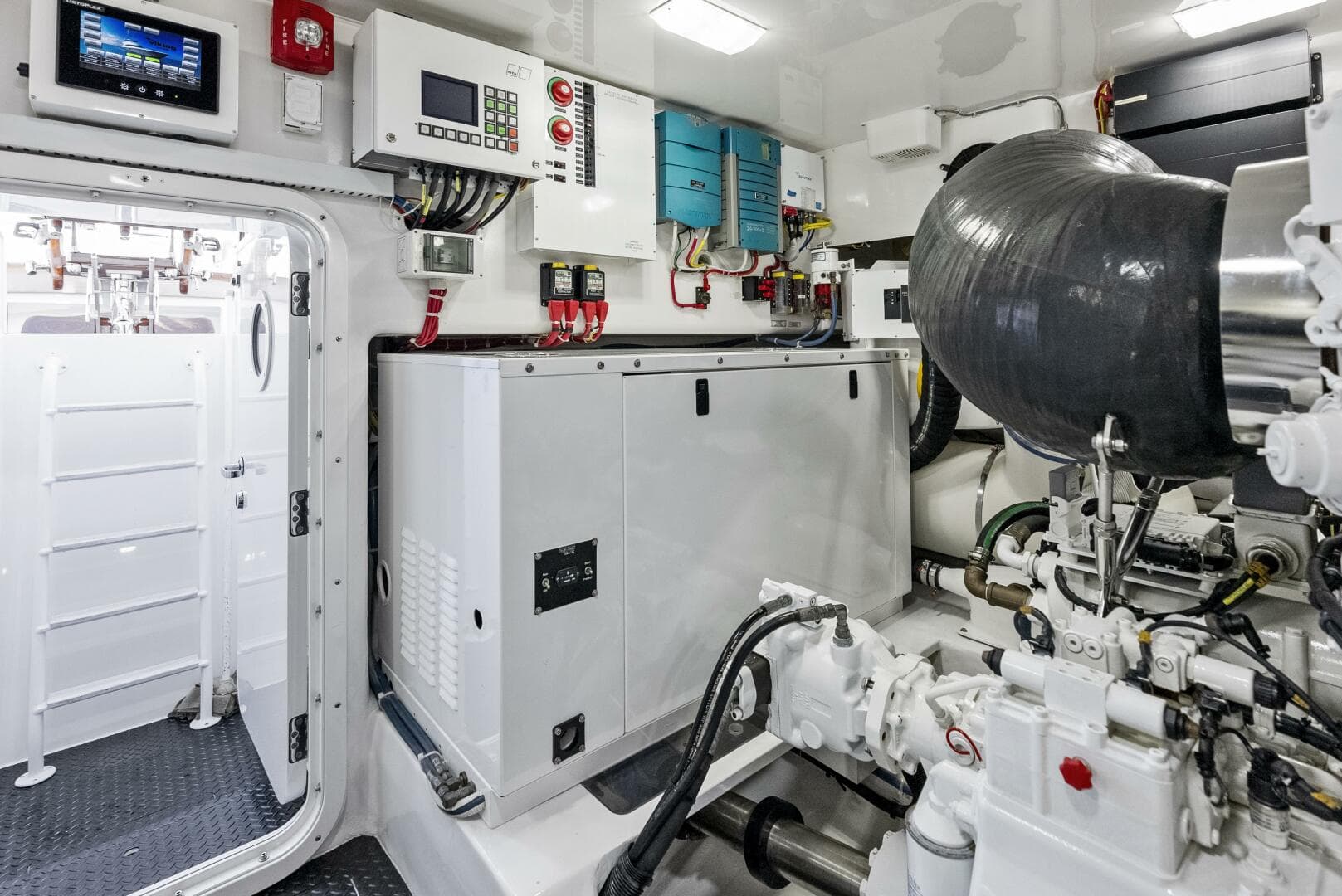 2019 Viking 80 Convertible