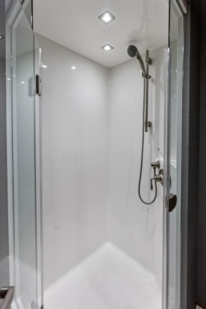 2019 Viking 80 Convertible