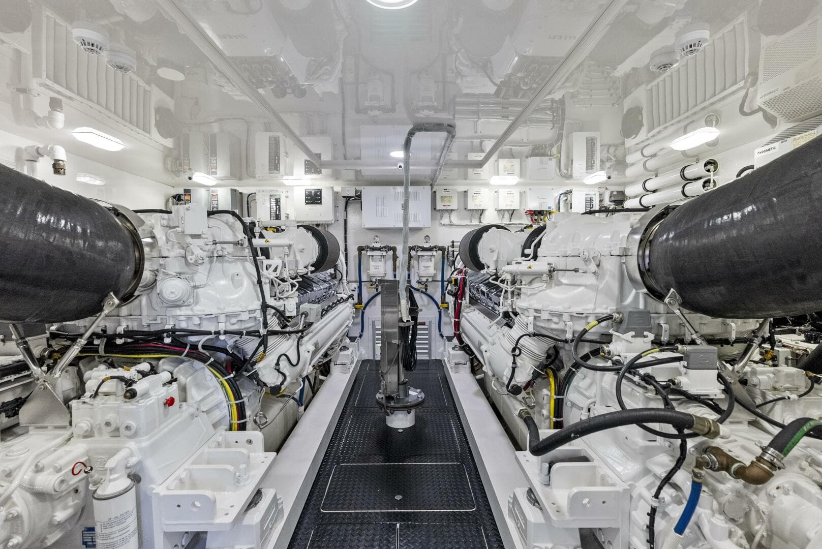 2019 Viking 80 Convertible