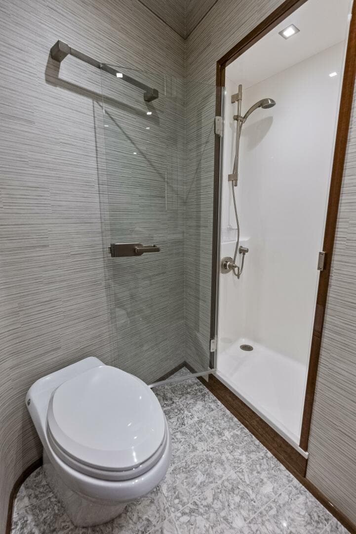 2019 Viking 80 Convertible