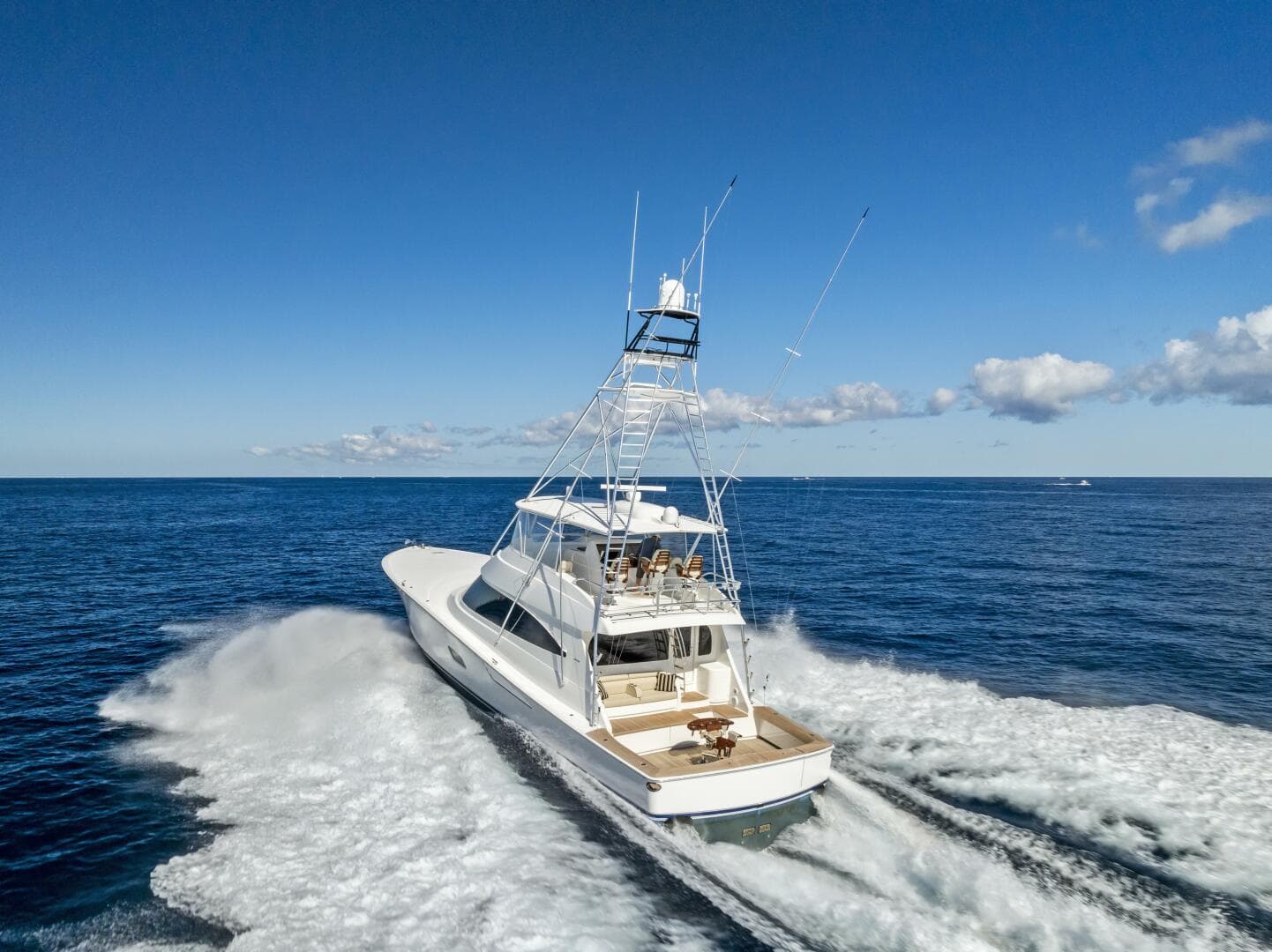 2019 Viking 80 Convertible