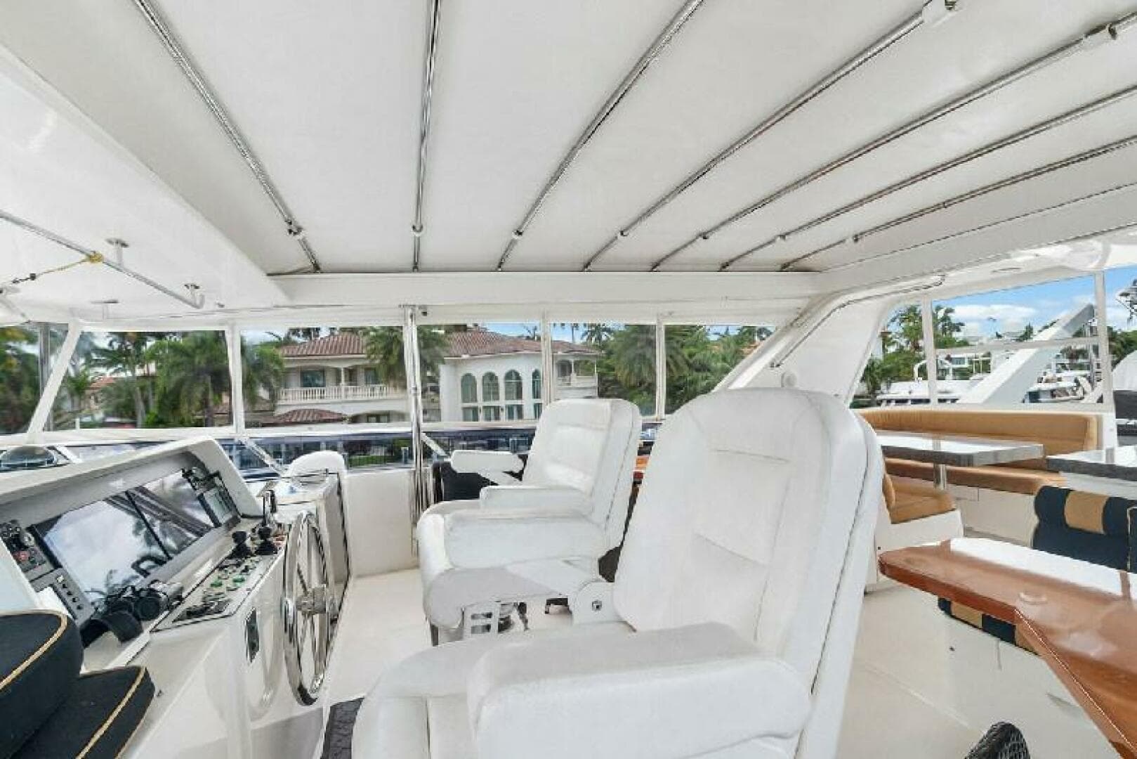 2006 Paragon Cockpit