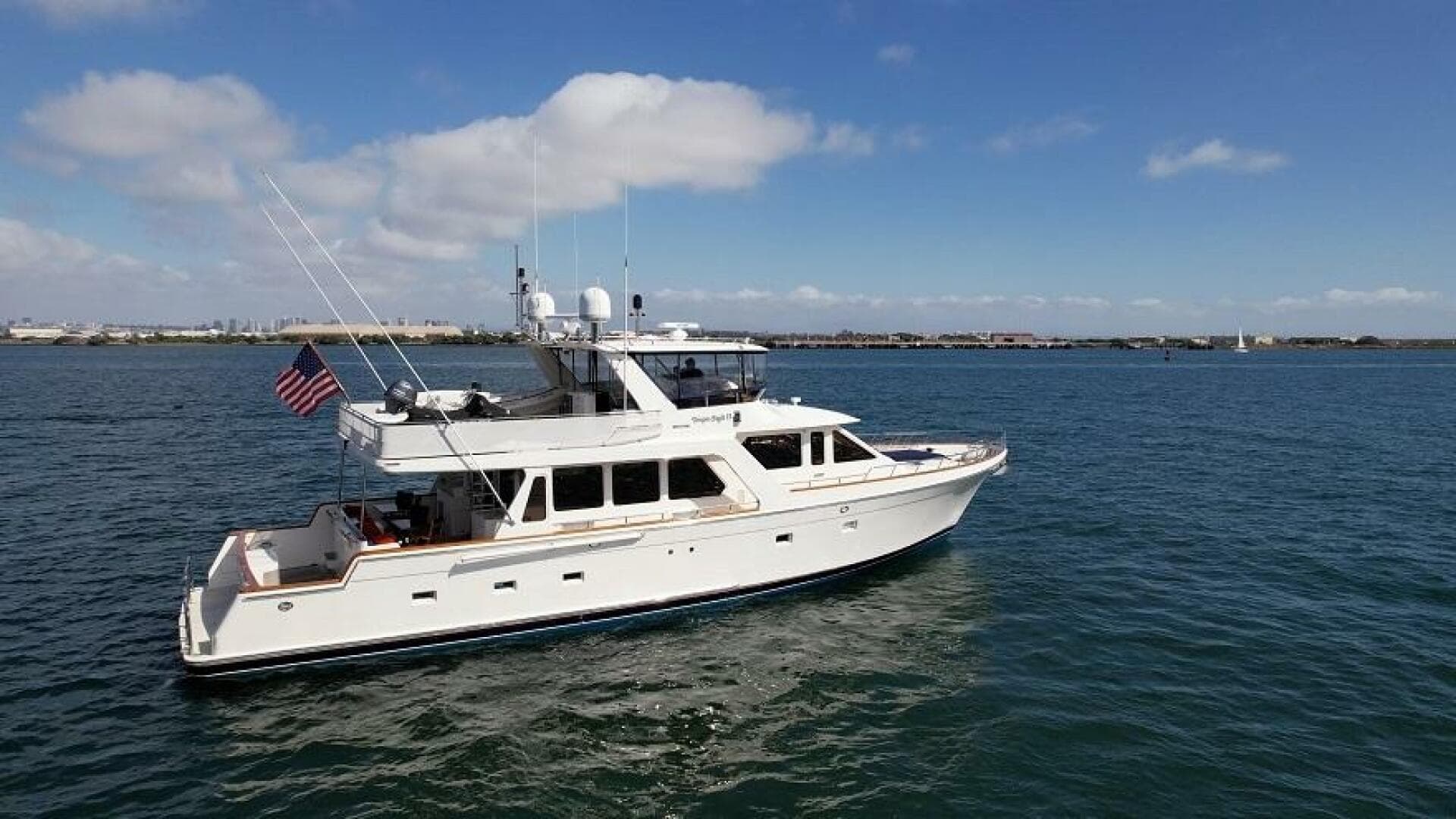 2005 Offshore Yachts 