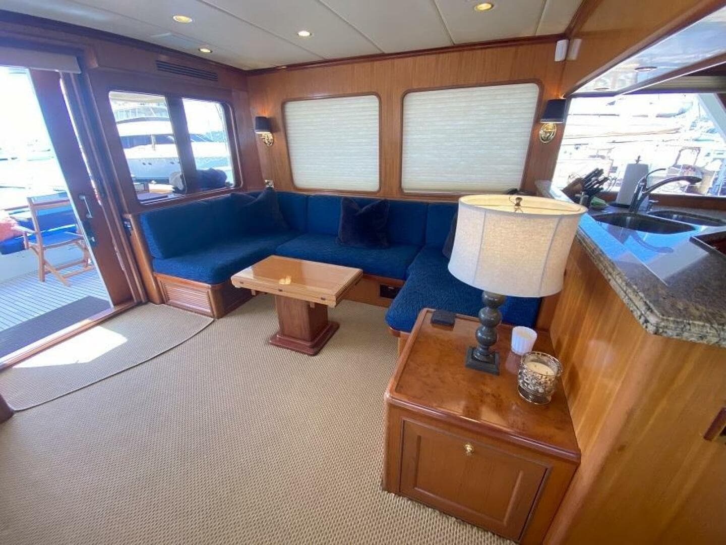 2005 Offshore Yachts 