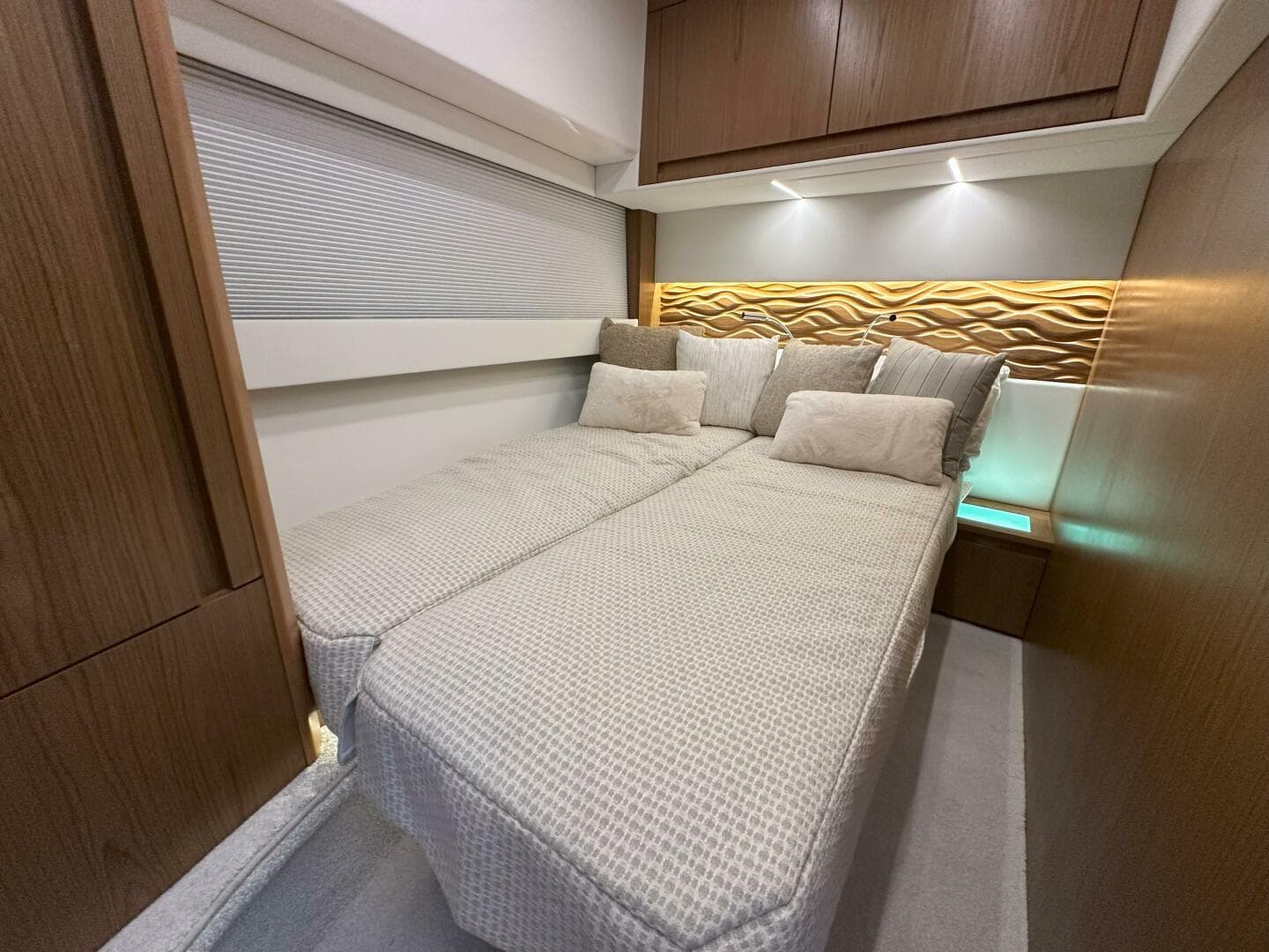 2025 Tiara Yachts 60 EX - Bed Conversion