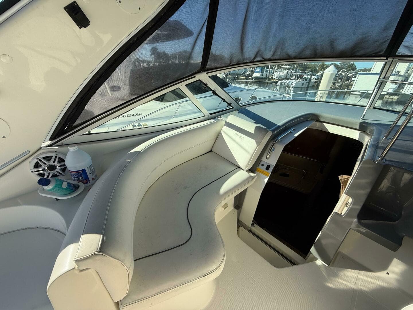 2005 Cruisers Yachts 340 Express