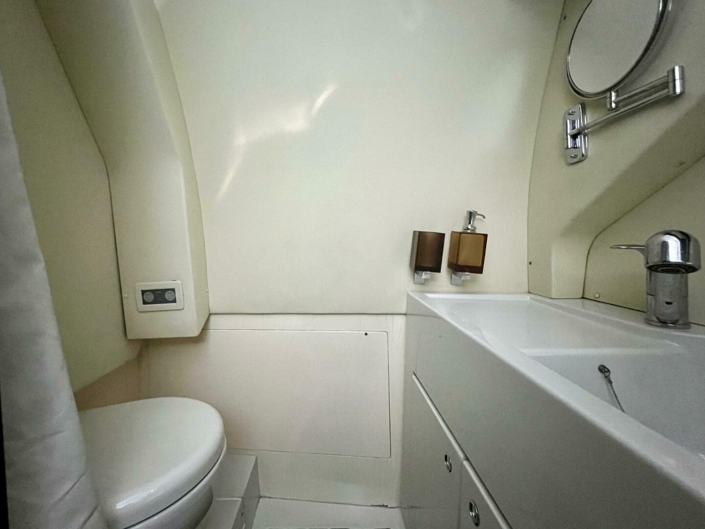 2010 Azimut 62S