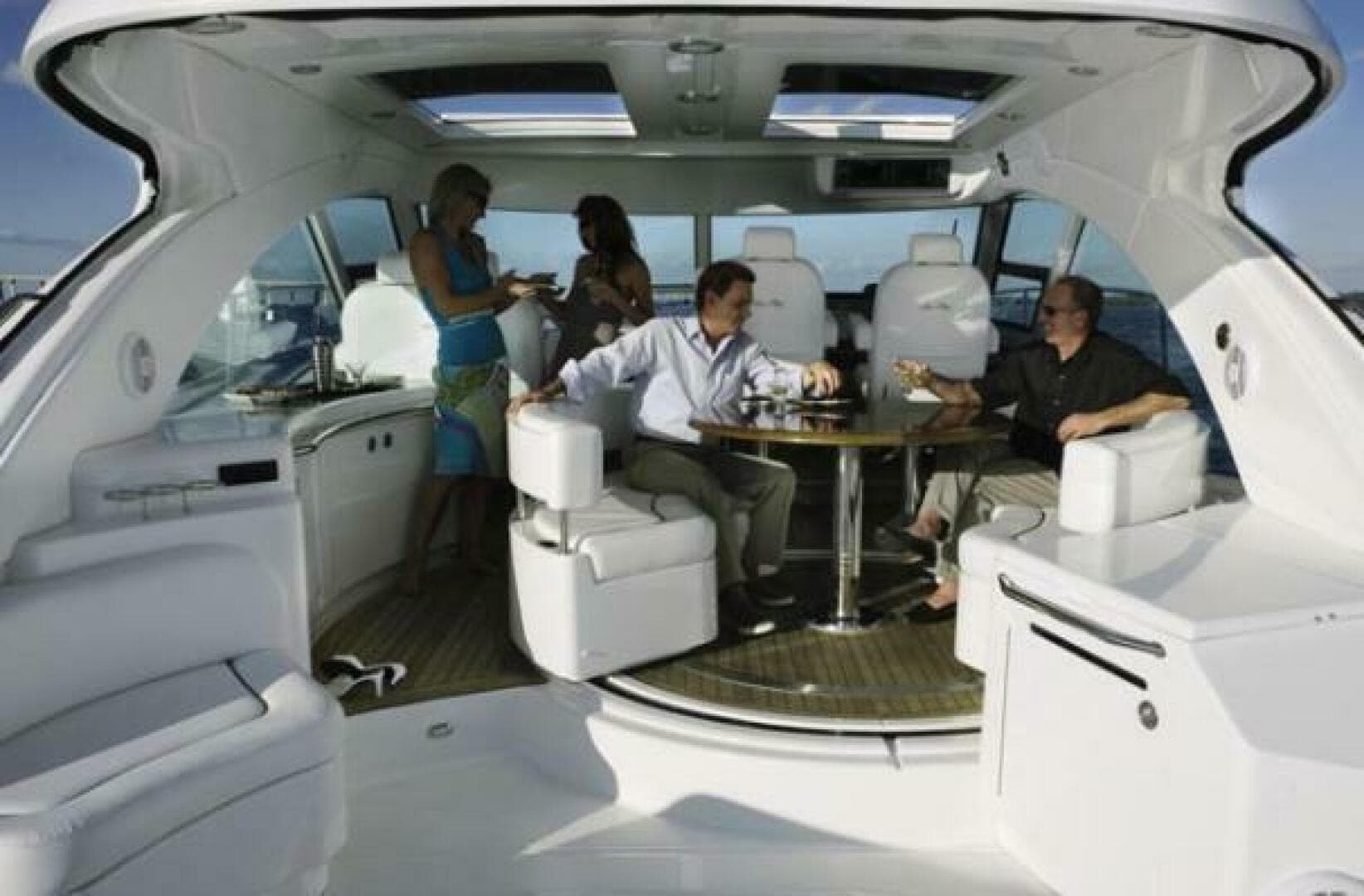 2010 Sea Ray 580 Sundancer