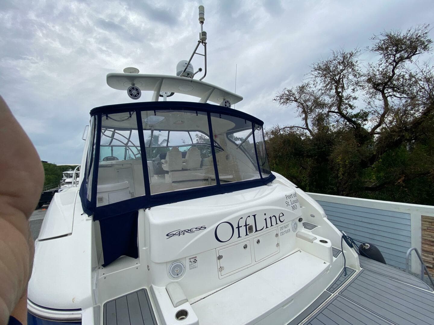2006 Cruisers Yachts 52 Express