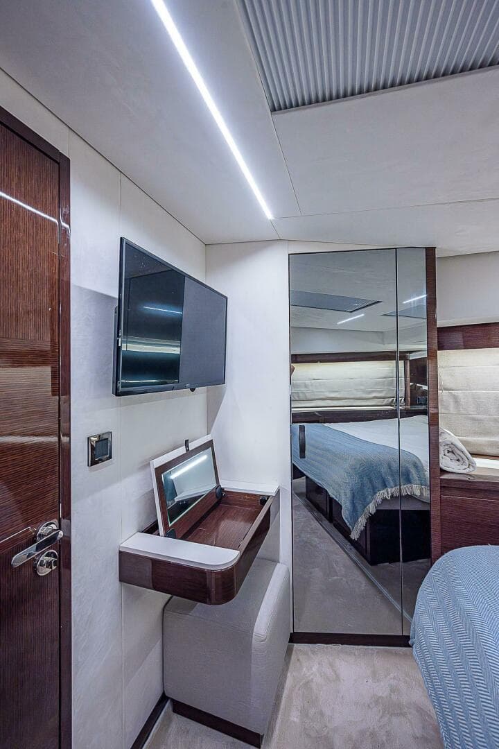 2021 Prestige 590