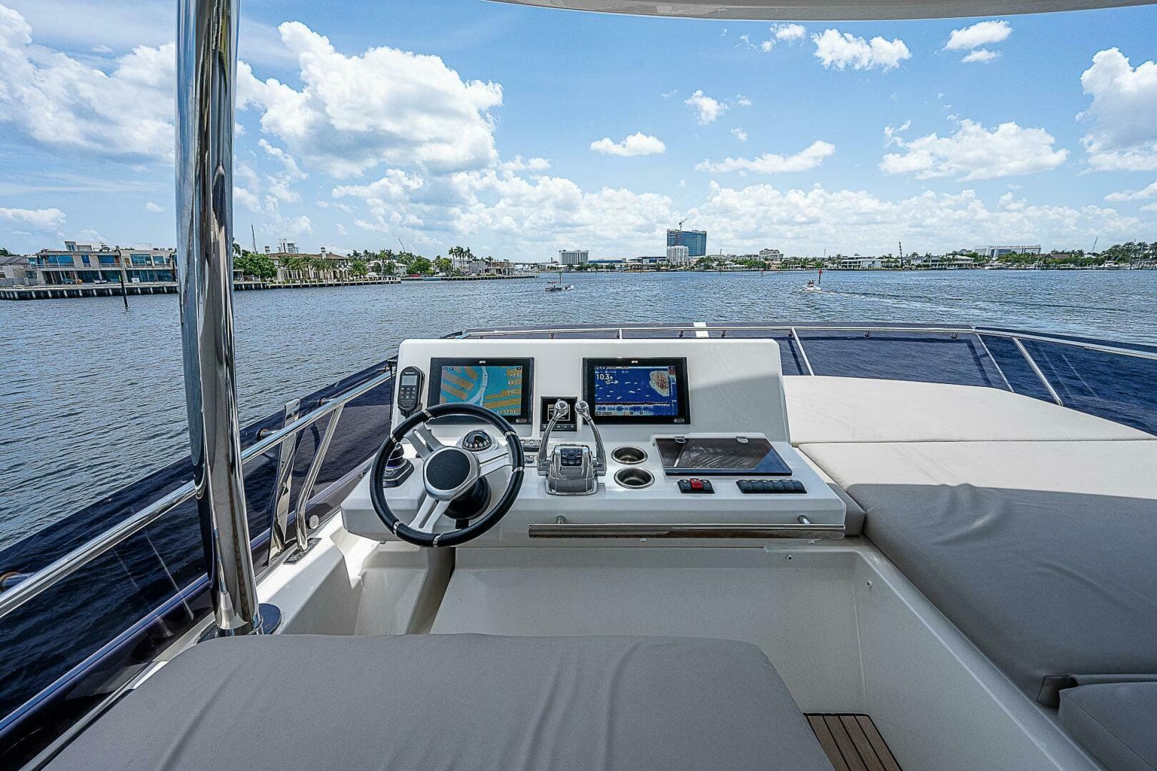 2021 Prestige 590