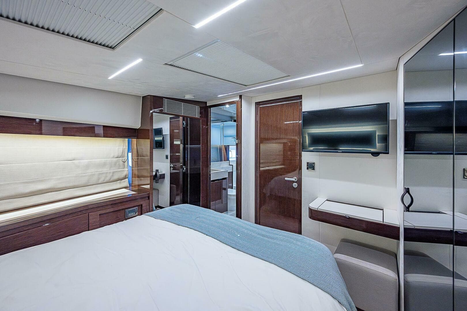 2021 Prestige 590
