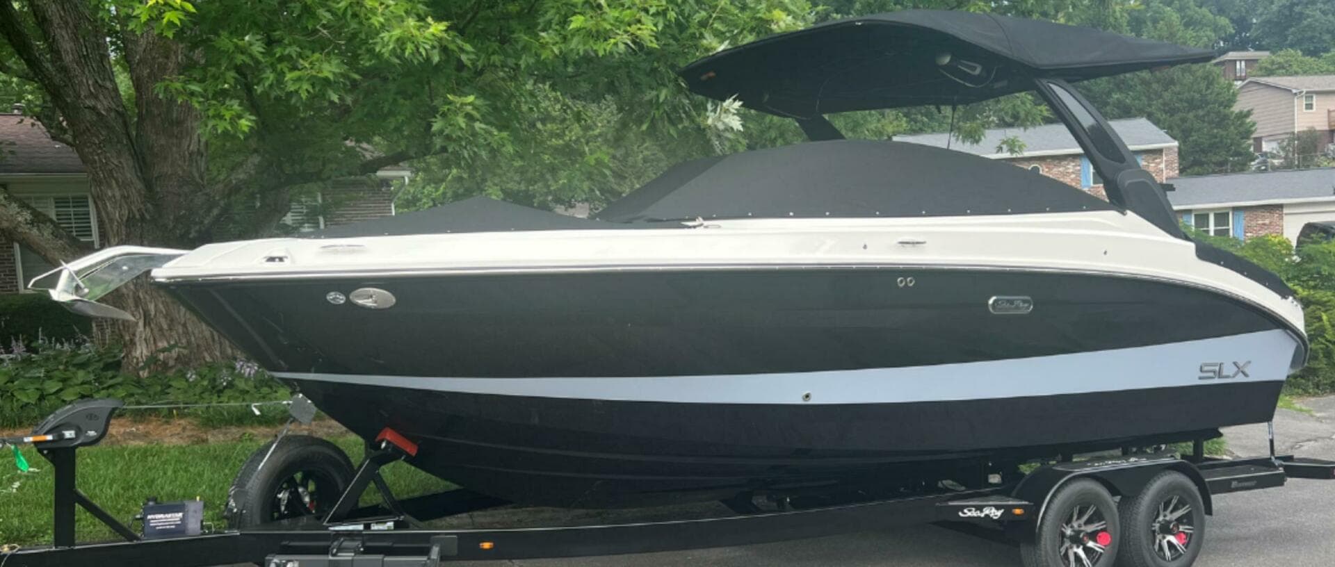 2023 Sea Ray SLX 260 Surf