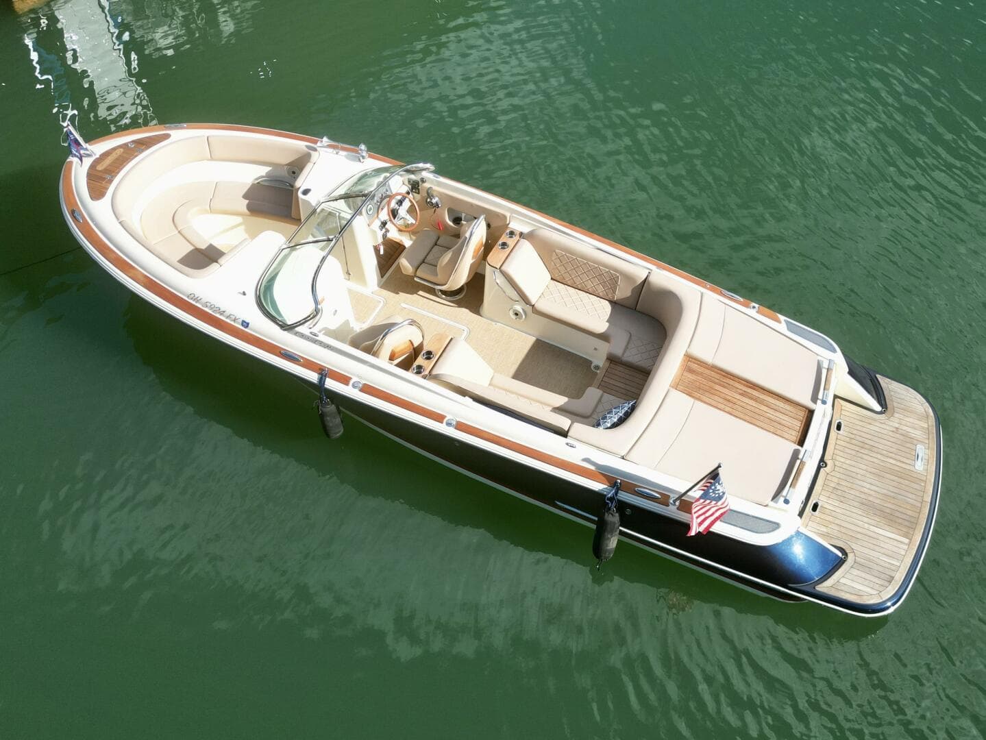 2018 Chris-Craft Launch 27 Heritage Trim Edition - Surf