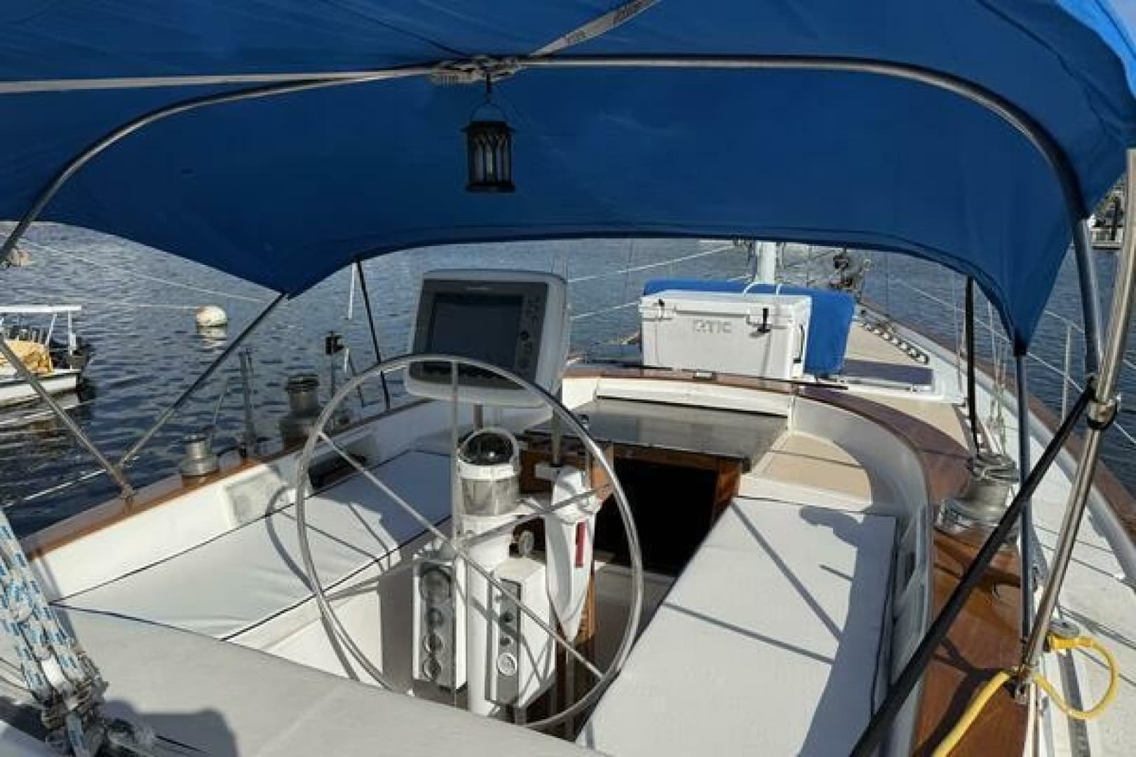1985 Endeavour 42