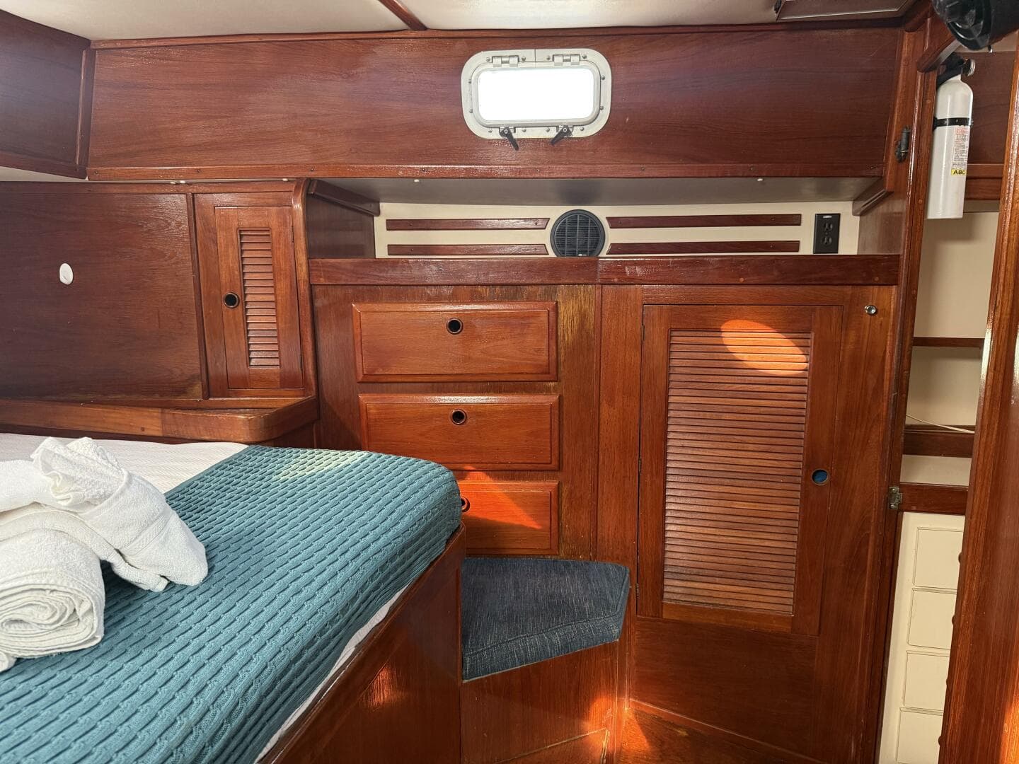 1985 Endeavour 42