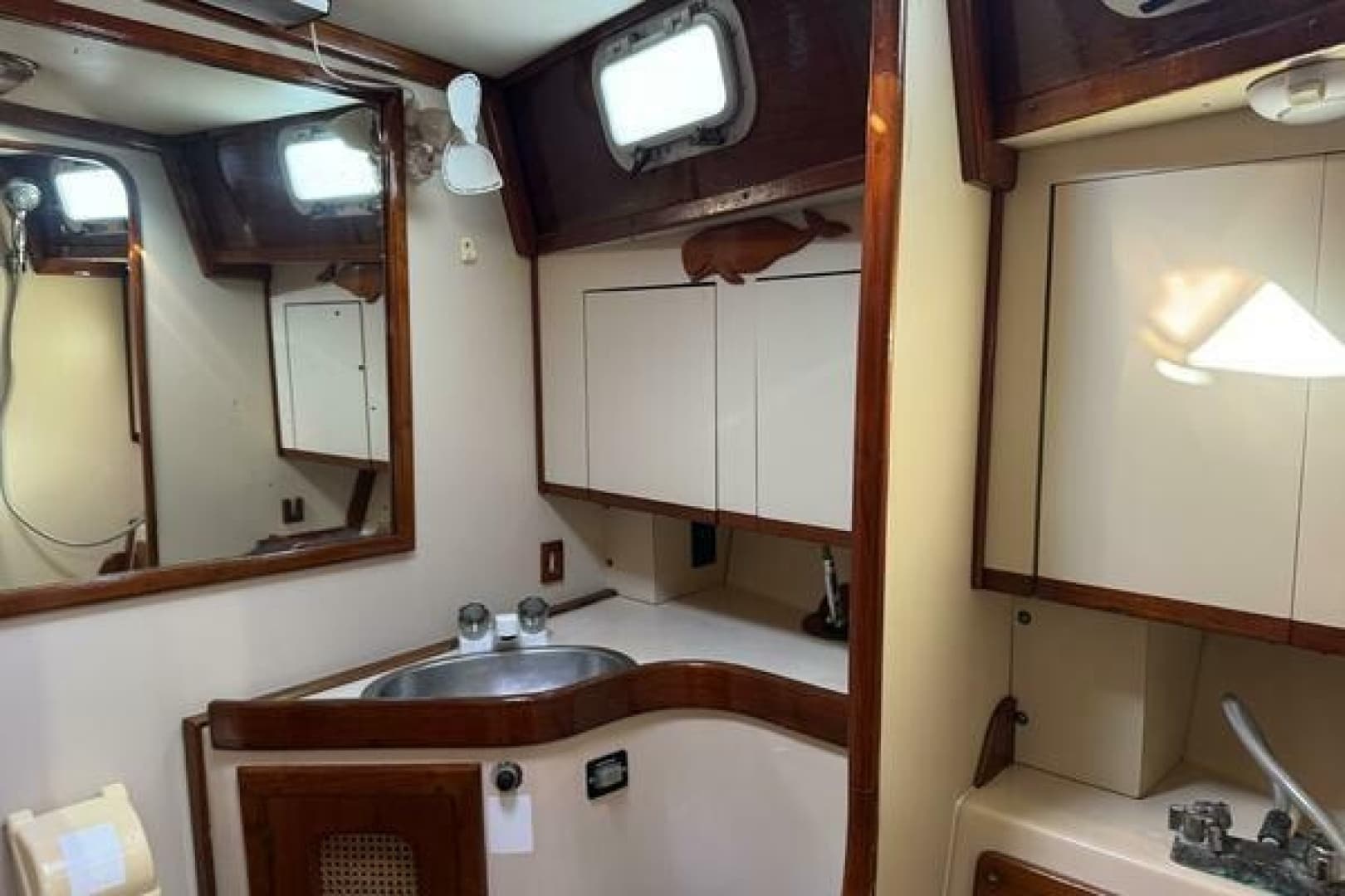 1985 Endeavour 42