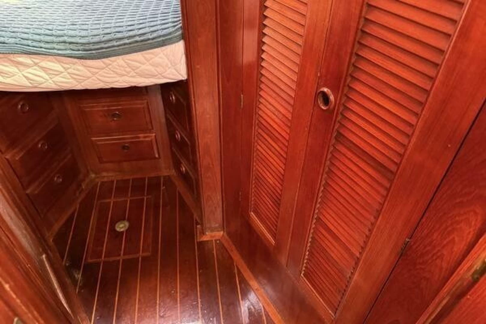 1985 Endeavour 42