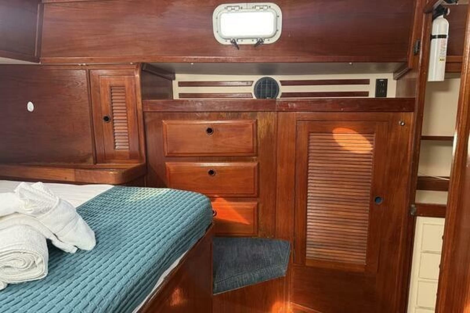 1985 Endeavour 42