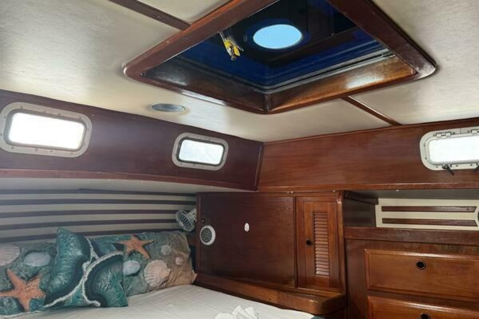 1985 Endeavour 42