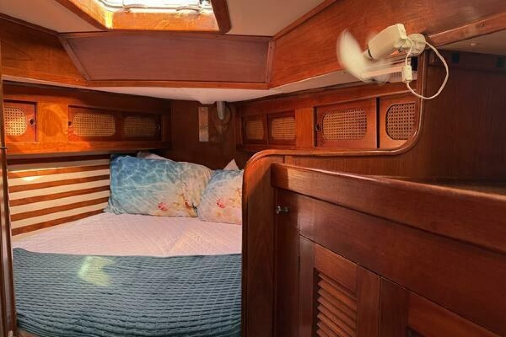 1985 Endeavour 42