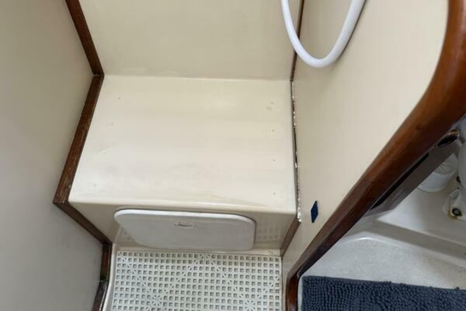 1985 Endeavour 42