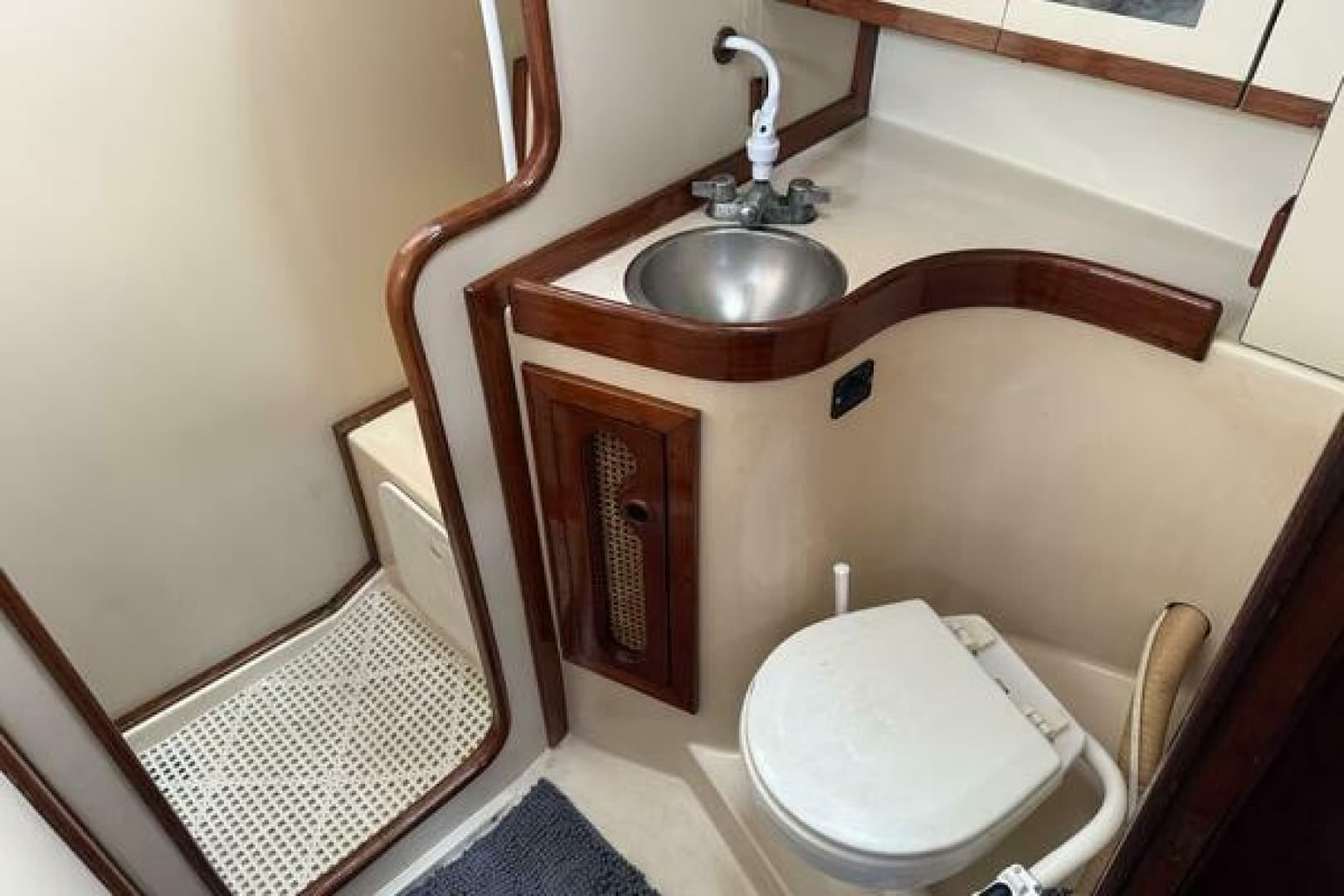 1985 Endeavour 42
