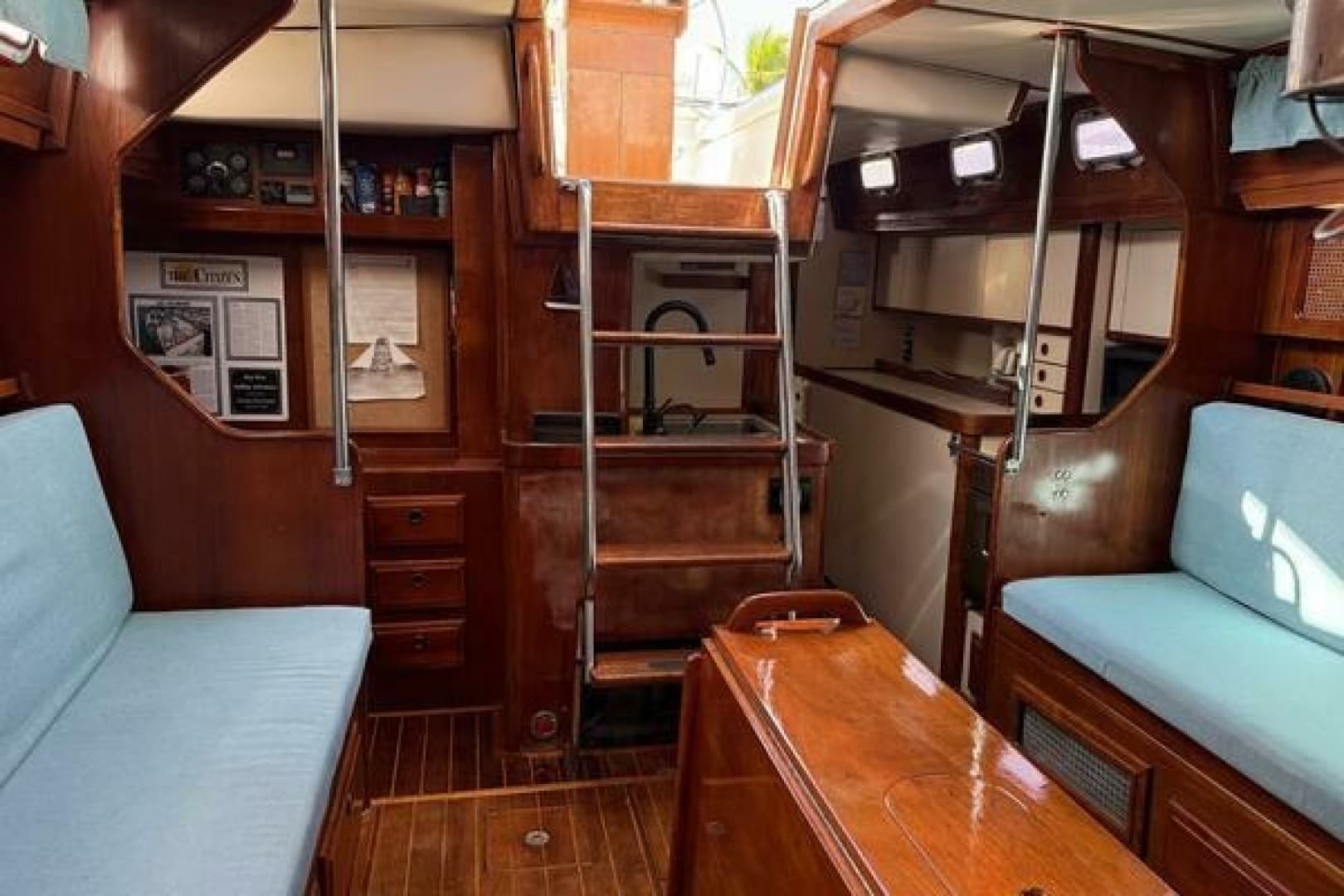 1985 Endeavour 42