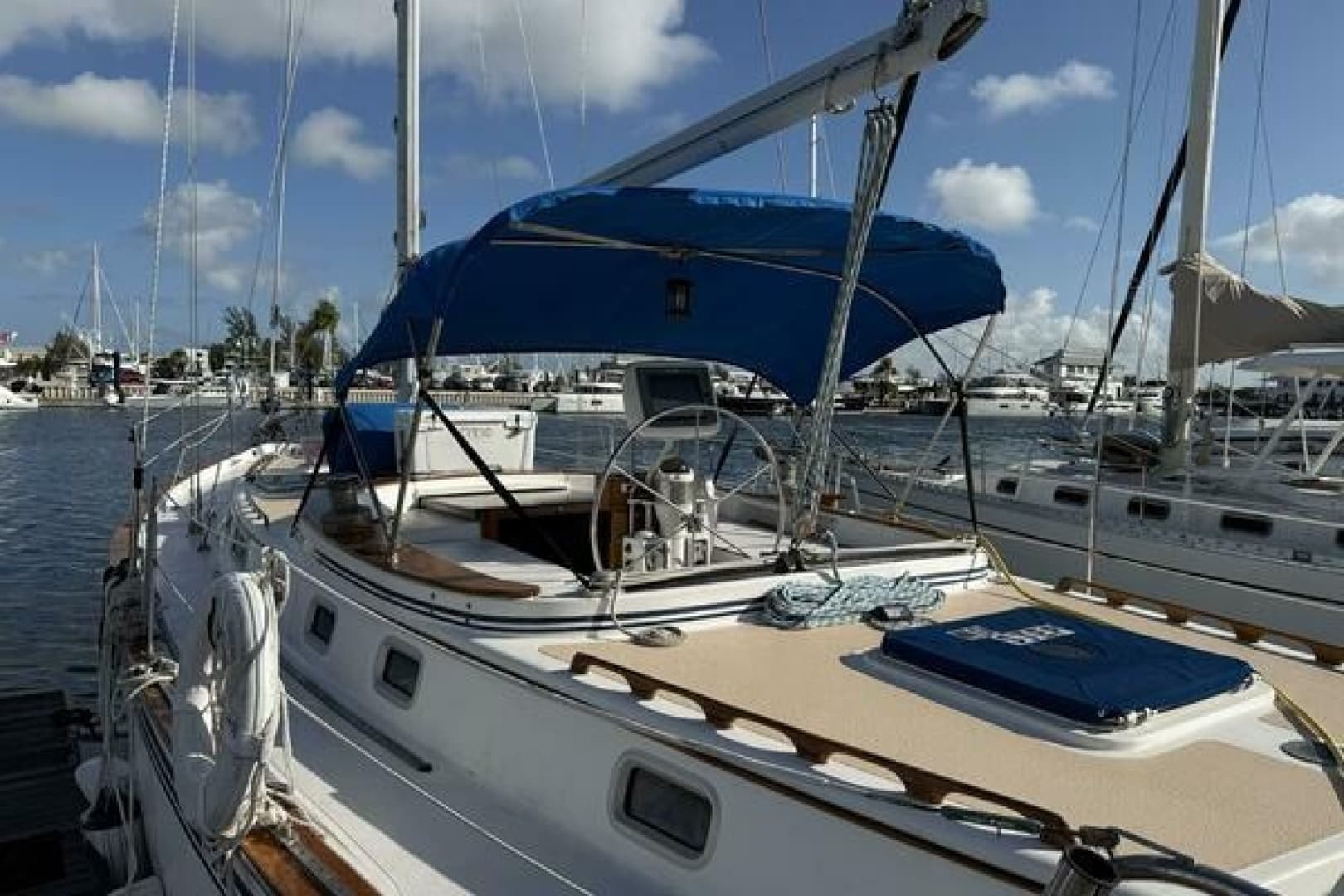 1985 Endeavour 42
