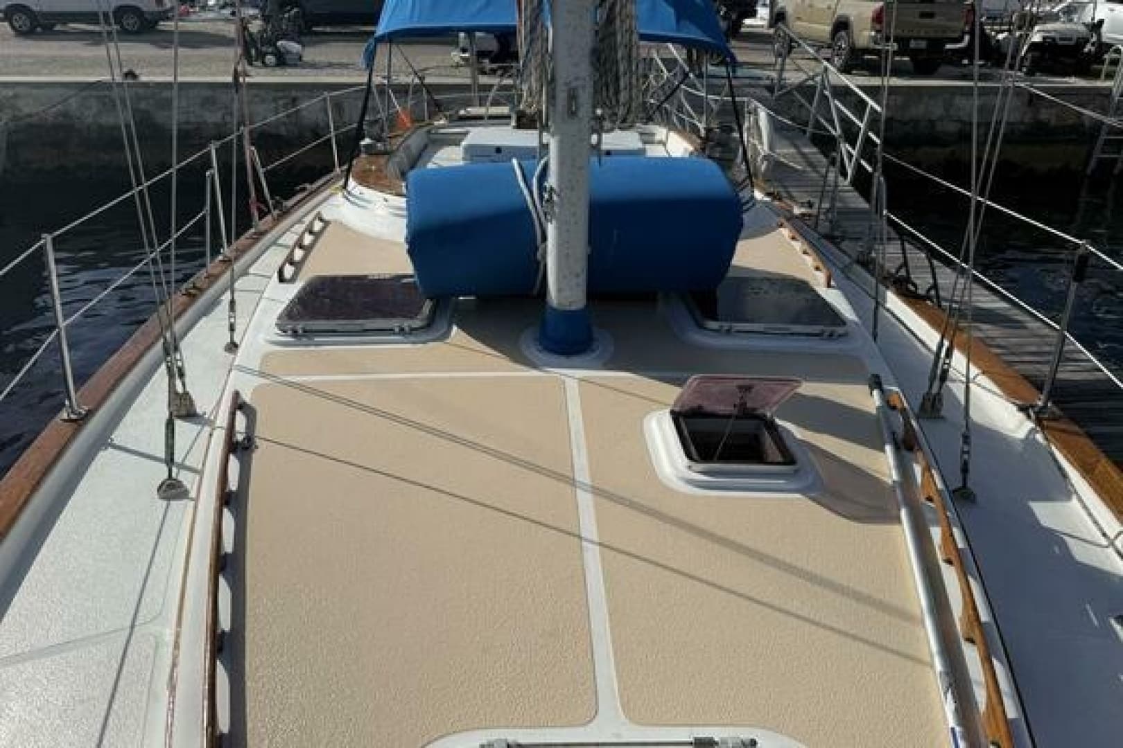 1985 Endeavour 42