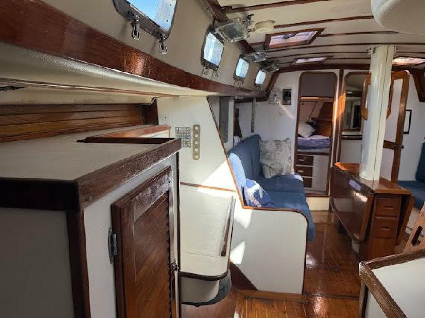 1989 Morgan 440